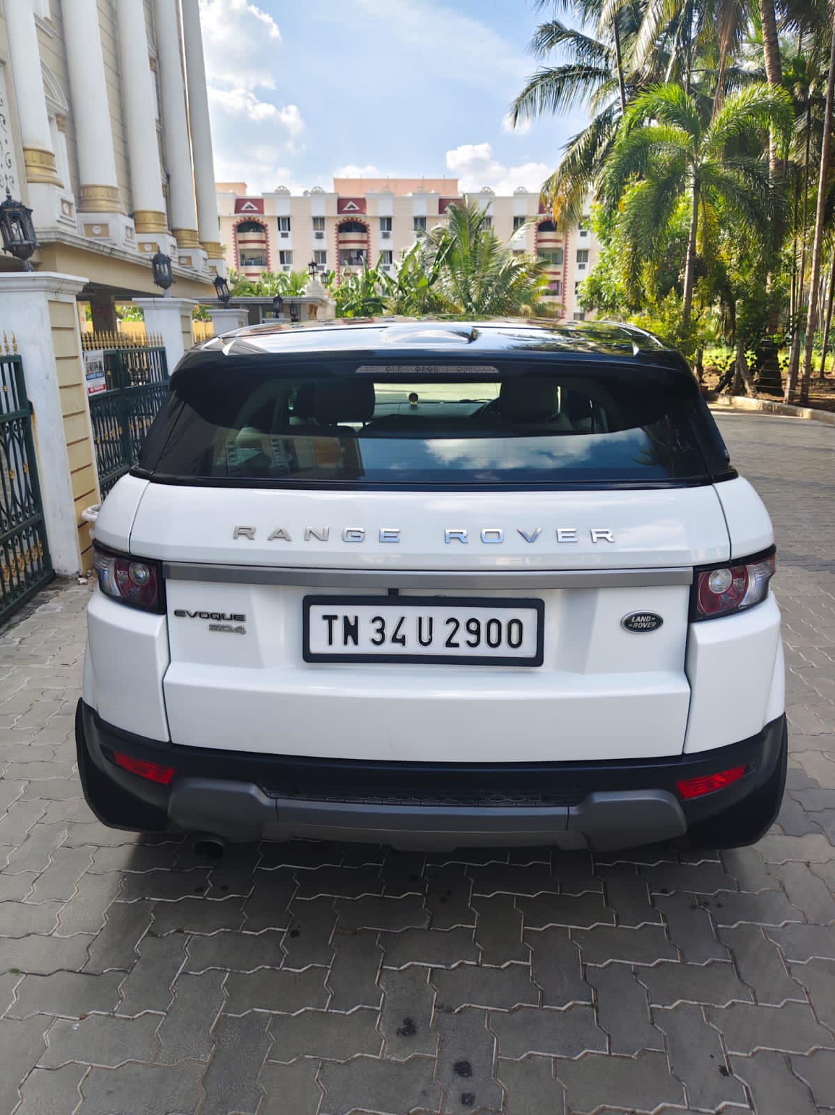 Land Rover Range Rover - Image 2