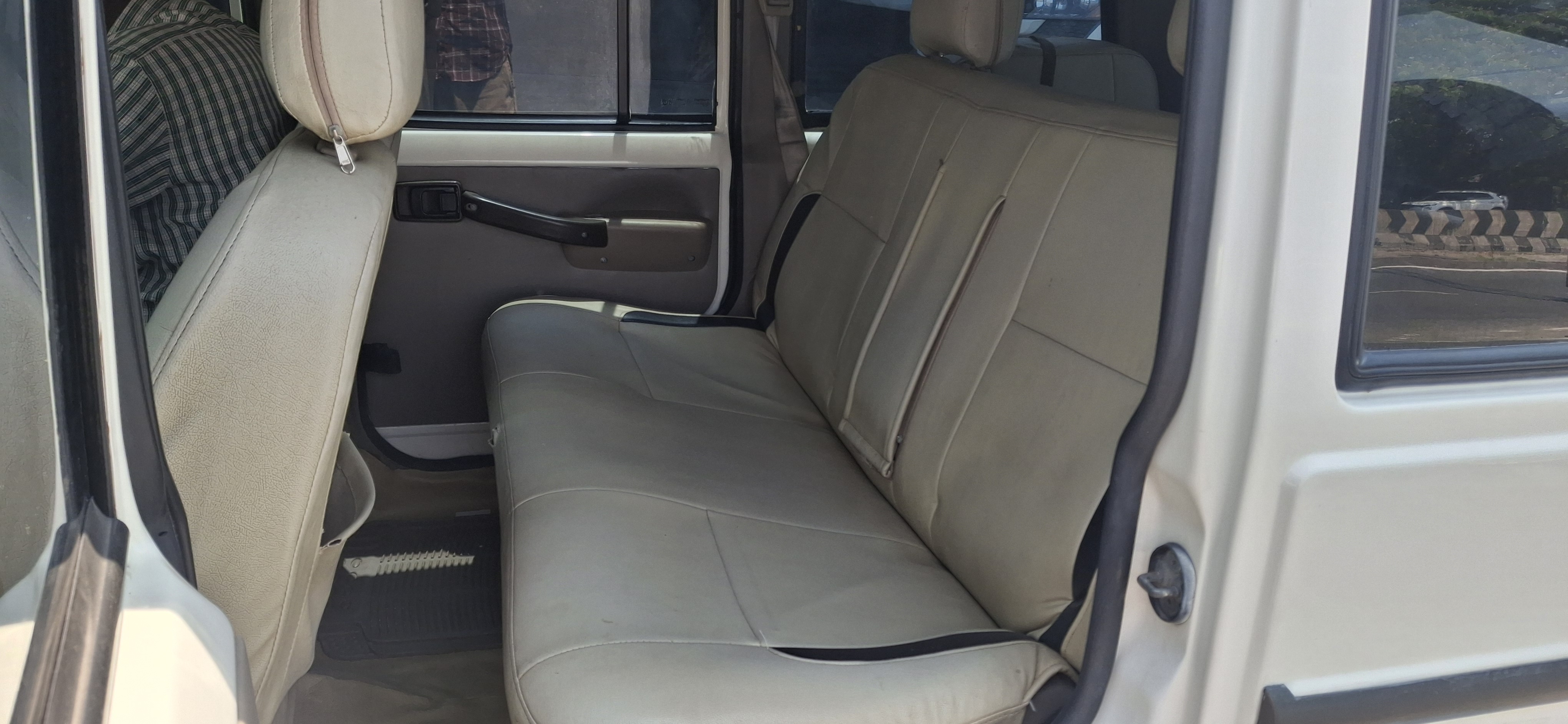 Mahindra Bolero - Image 11