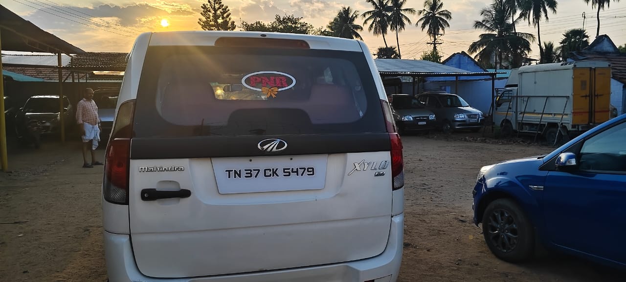 Mahindra Xylo - Image 2