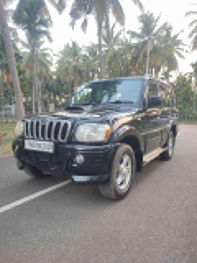 Mahindra Scorpio - Image 4