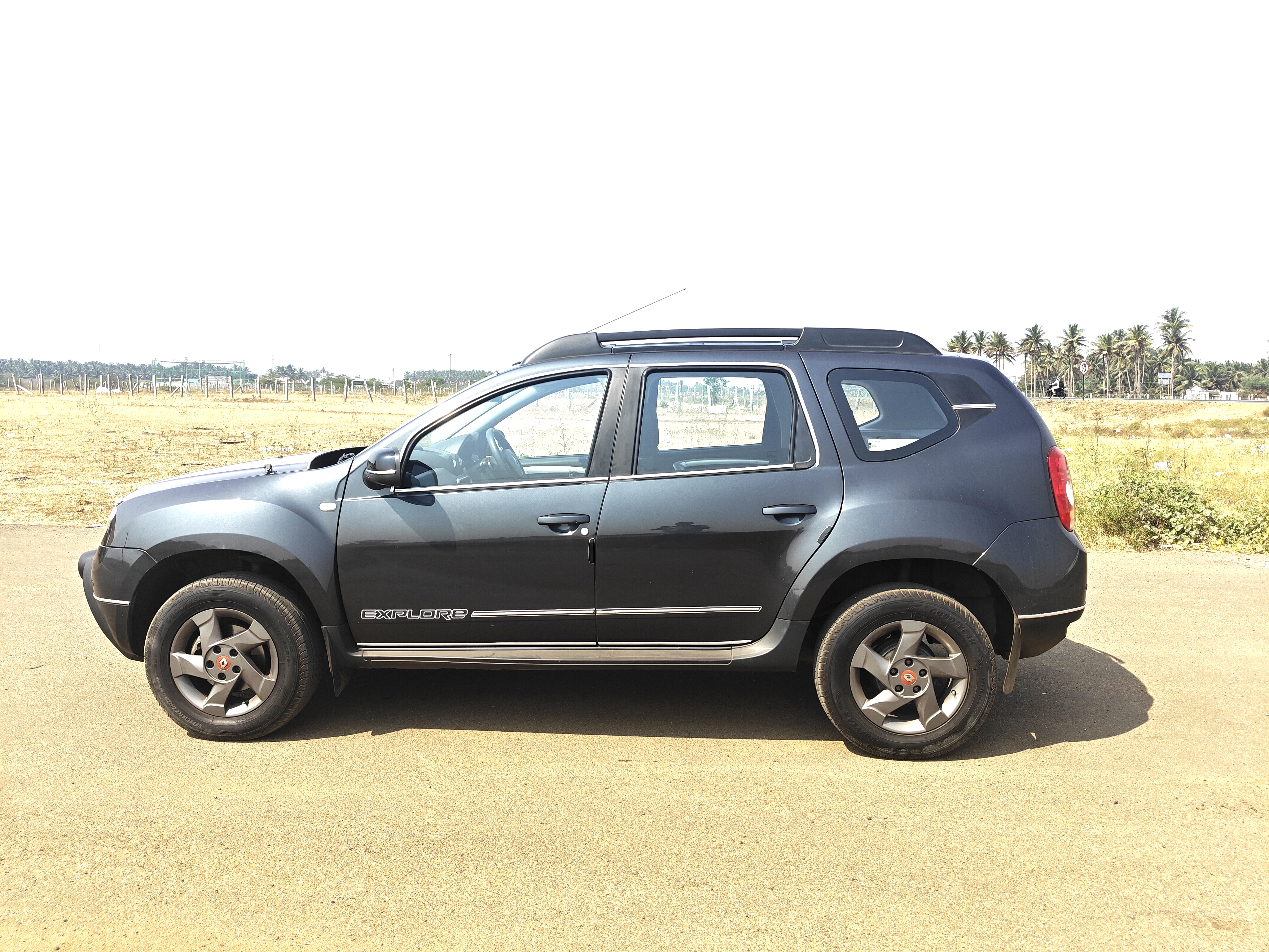 Renault Duster - Image 2