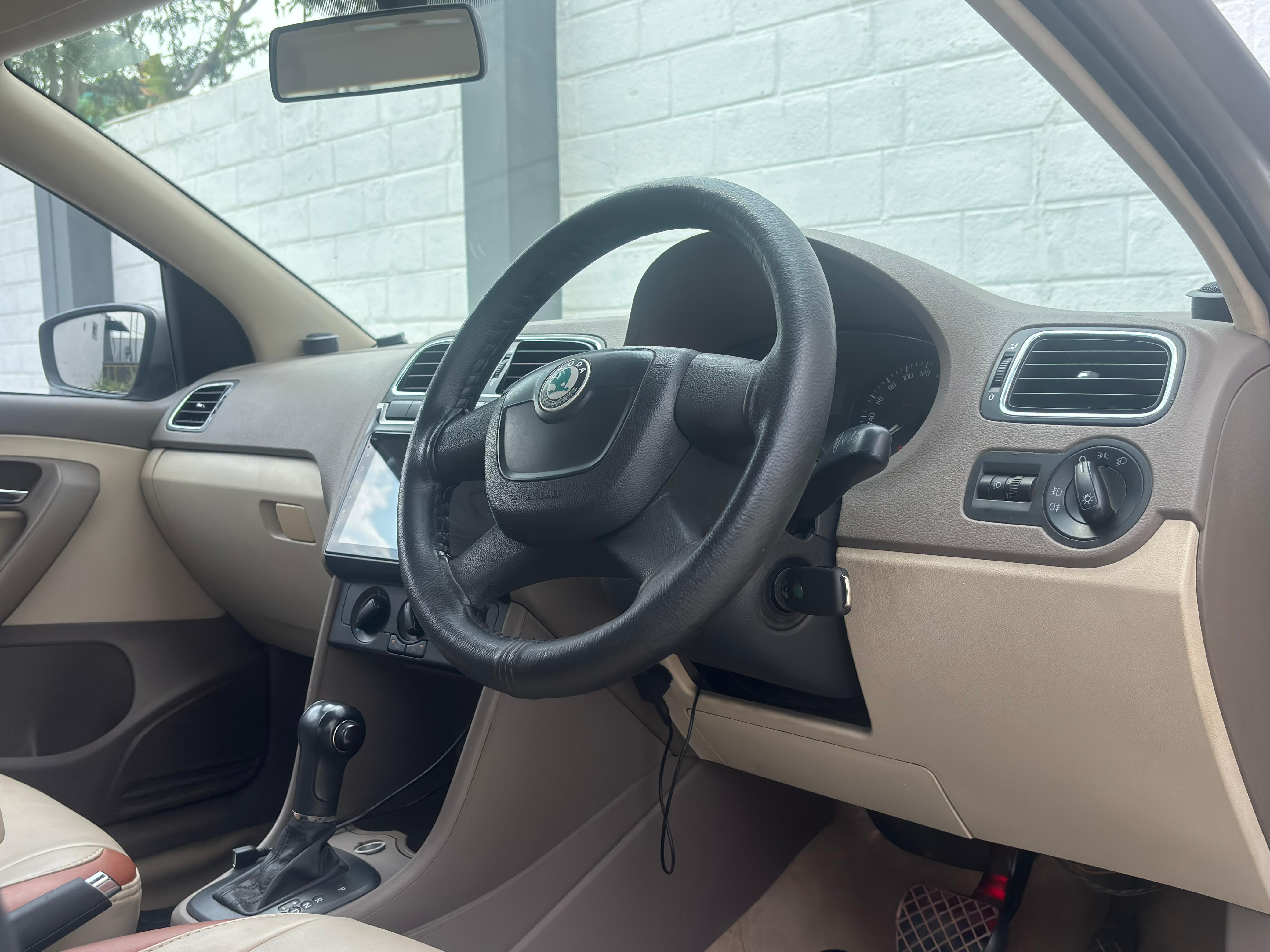 Skoda Rapid - Image 7