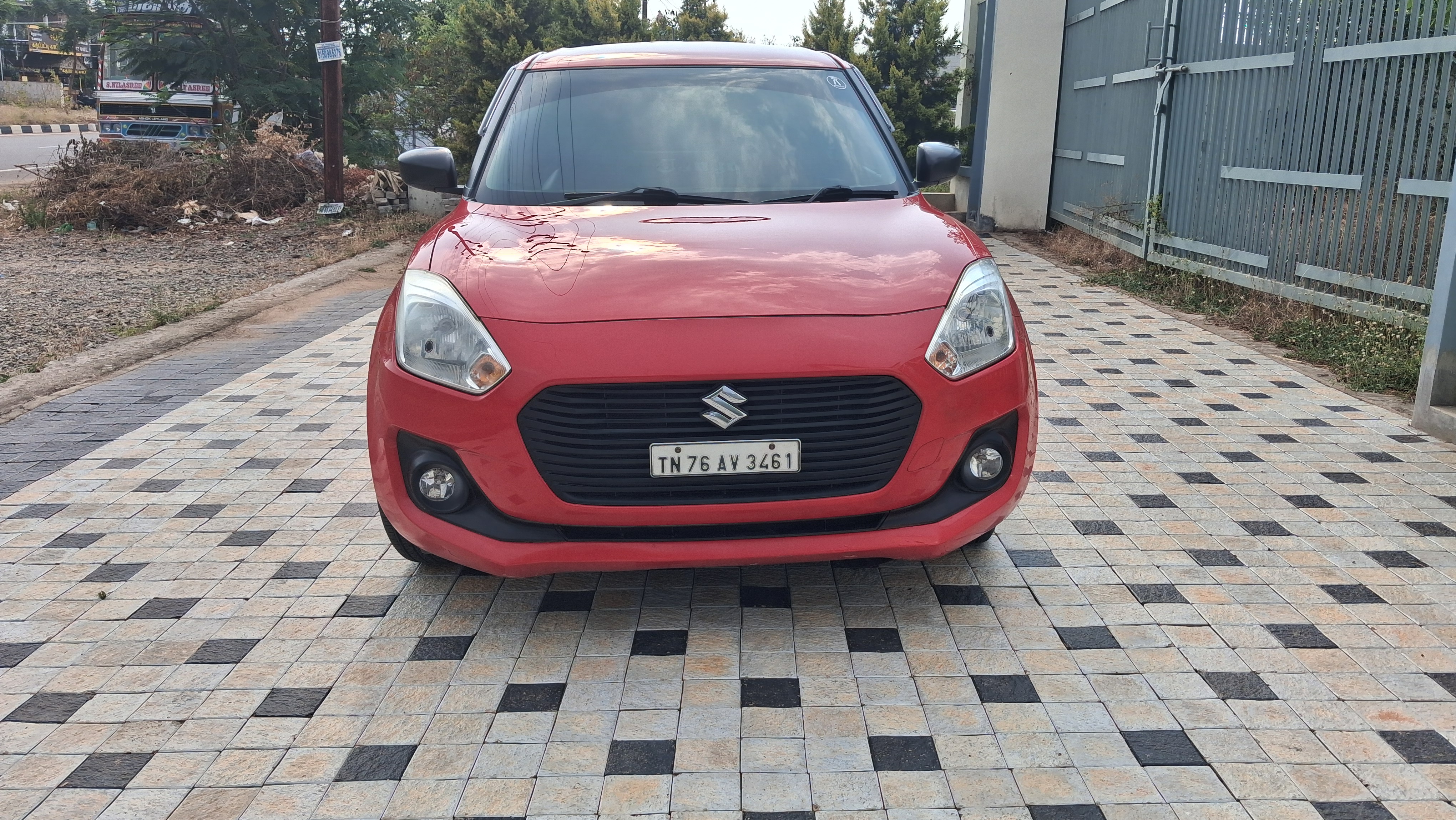 Maruti Suzuki Swift - Image 3