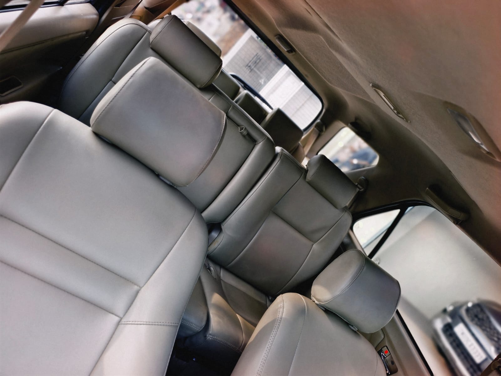 Toyota Fortuner - Image 12