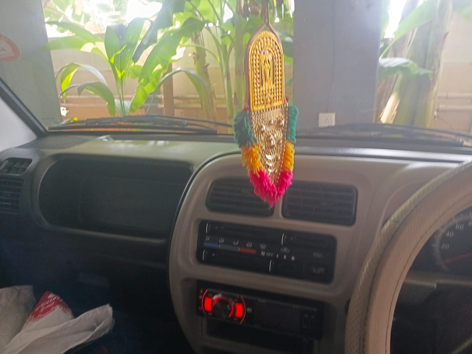 Maruti Suzuki Eeco - Image 11