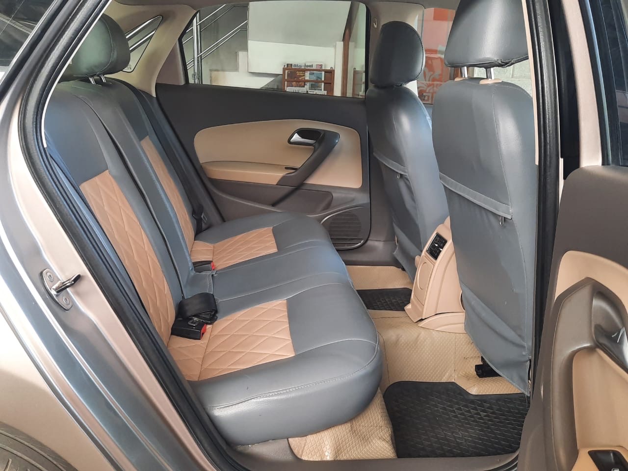 Volkswagen Vento - Image 7