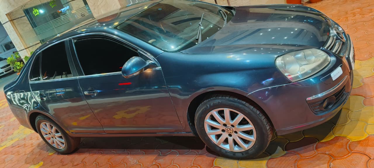 Volkswagen Jetta - Image 3