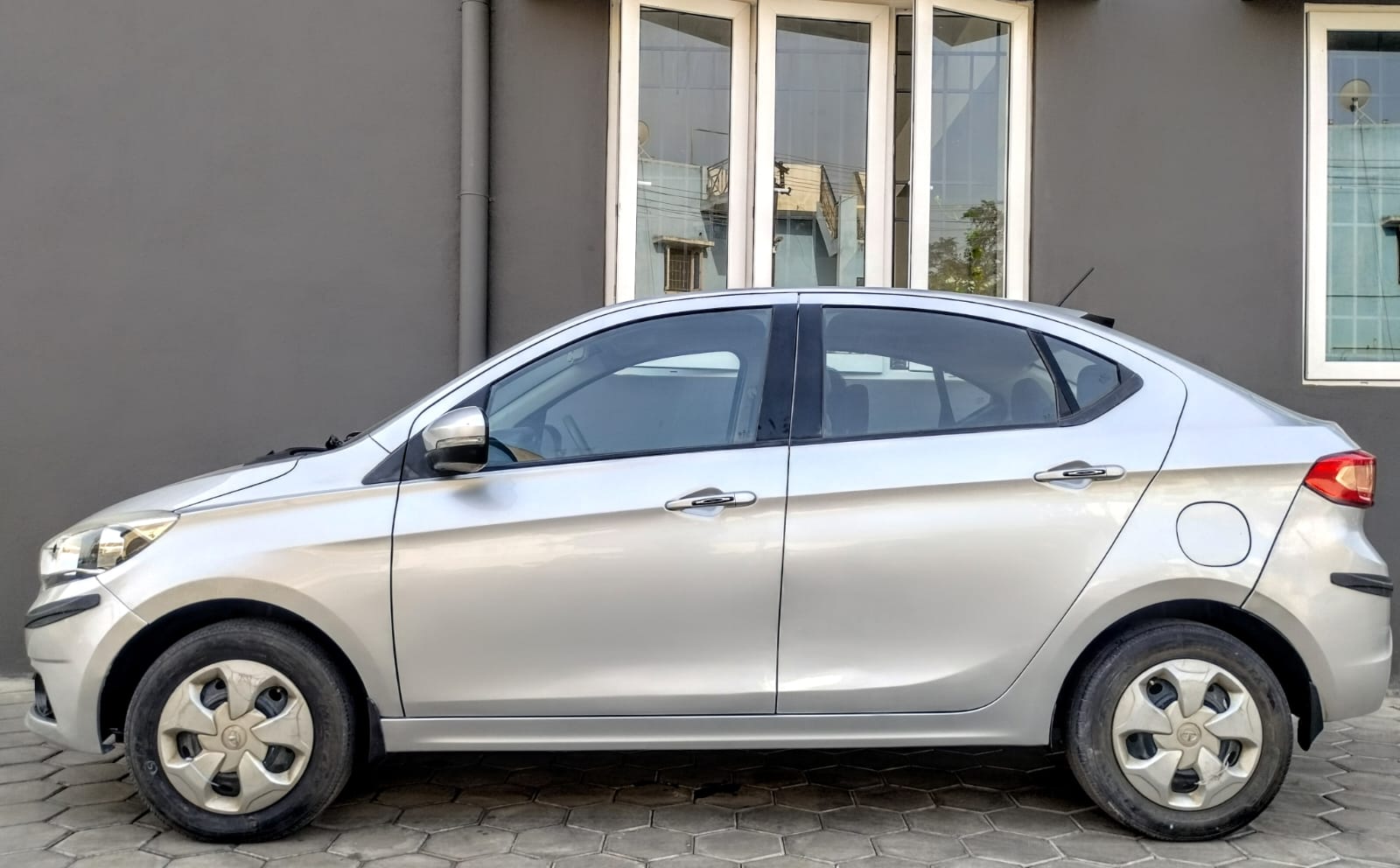 Tata Tigor - Image 8