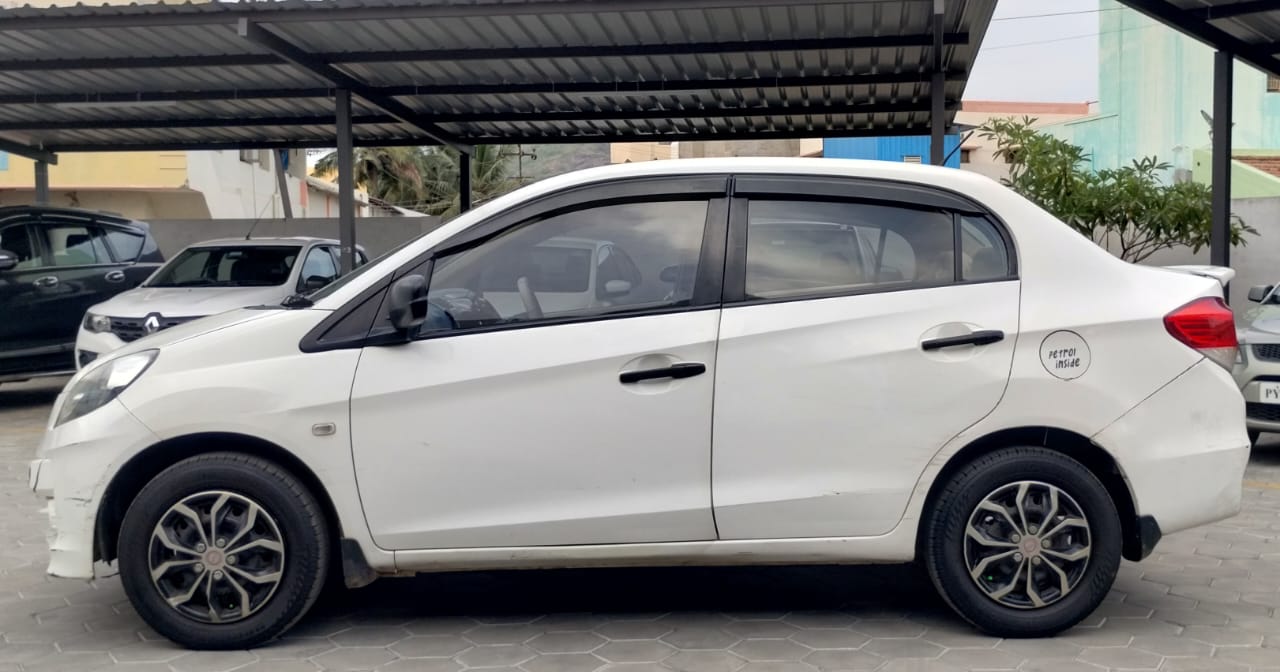 Honda Amaze - Image 9