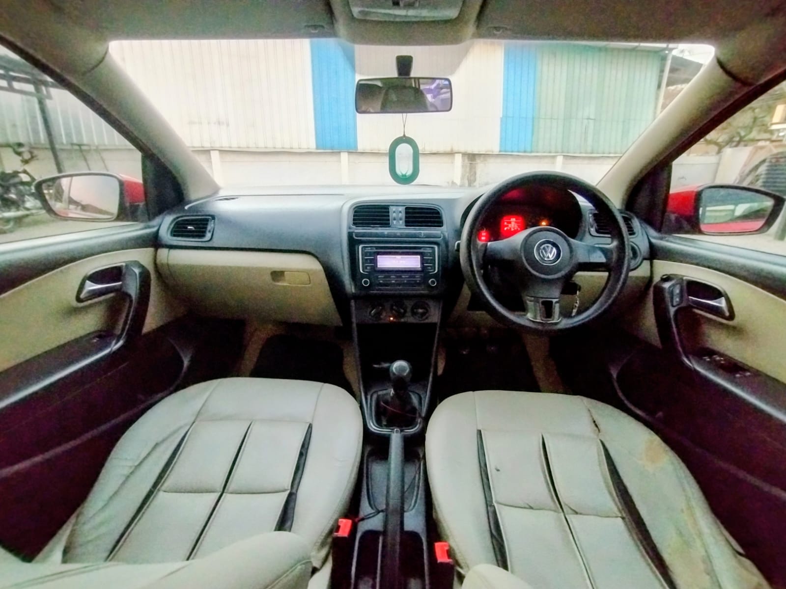 Volkswagen Polo - Image 12