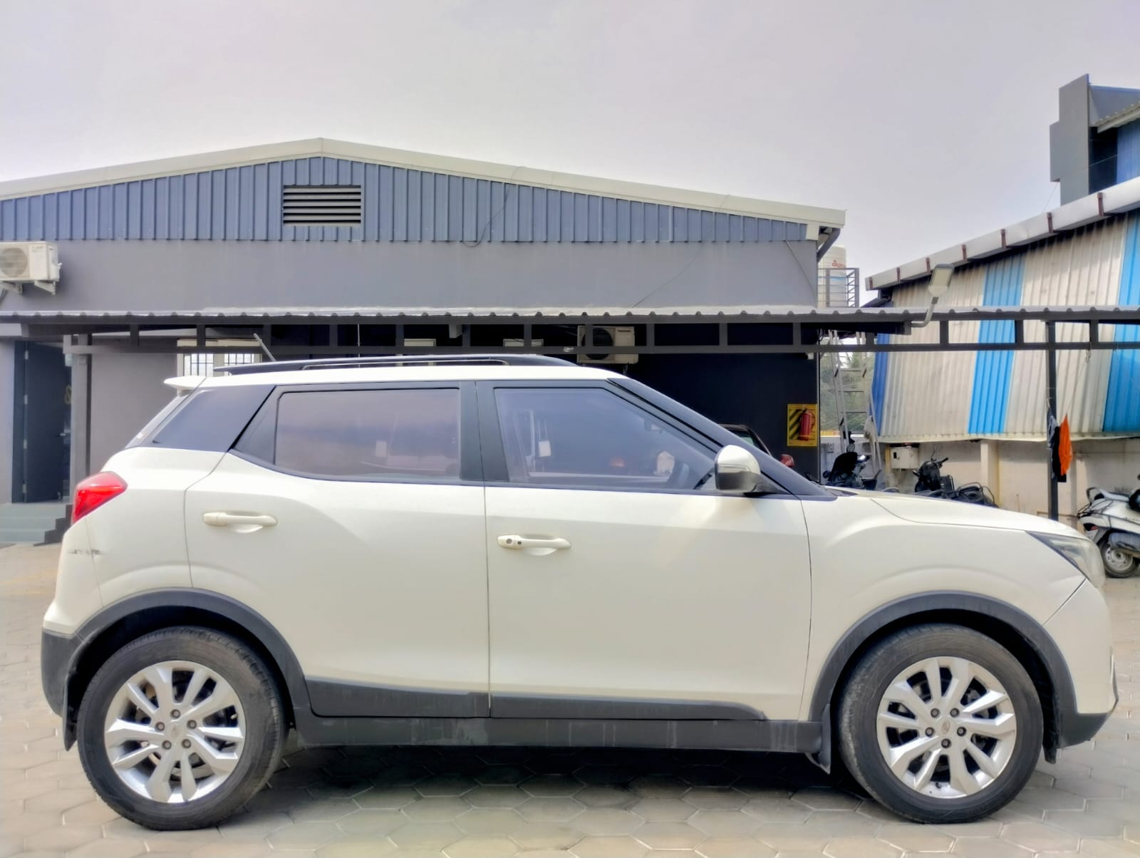 Mahindra XUV300 - Image 5