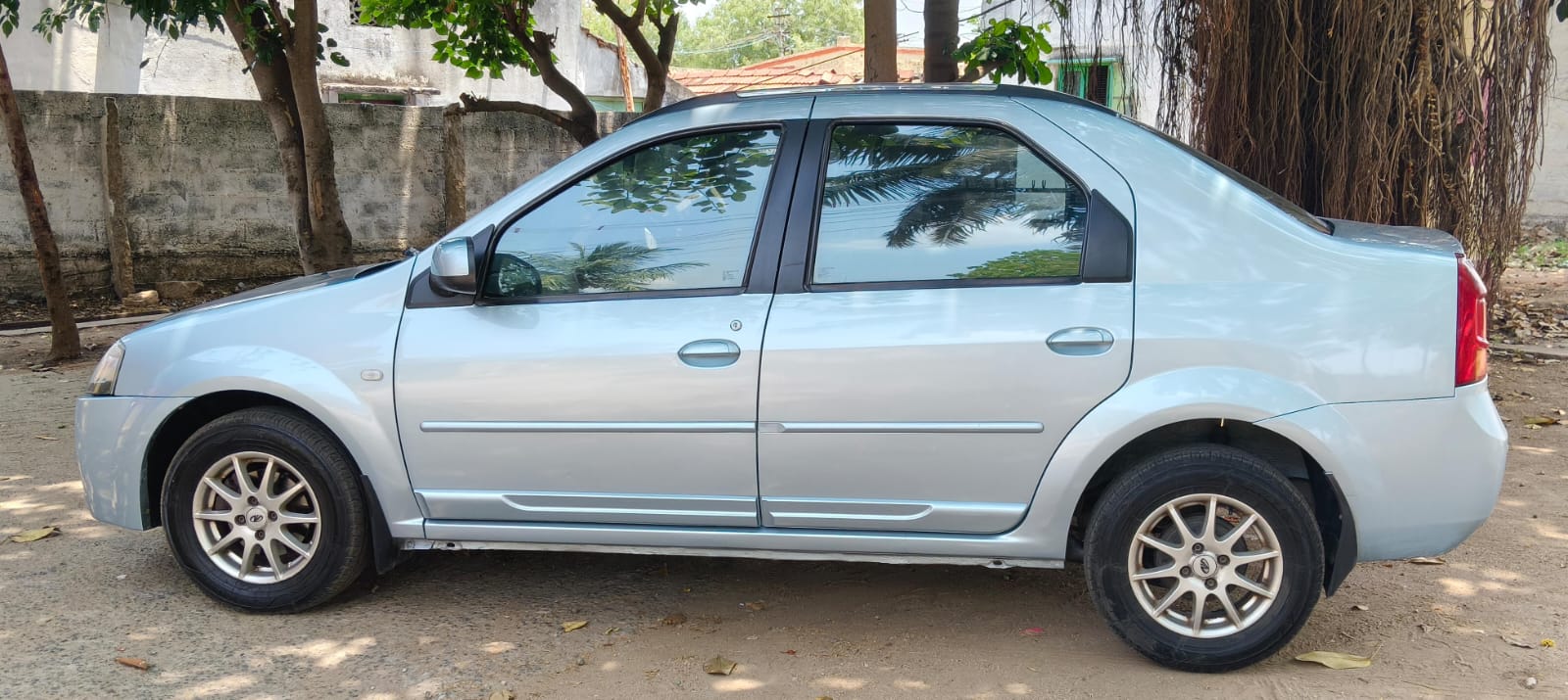 Mahindra Verito - Image 2