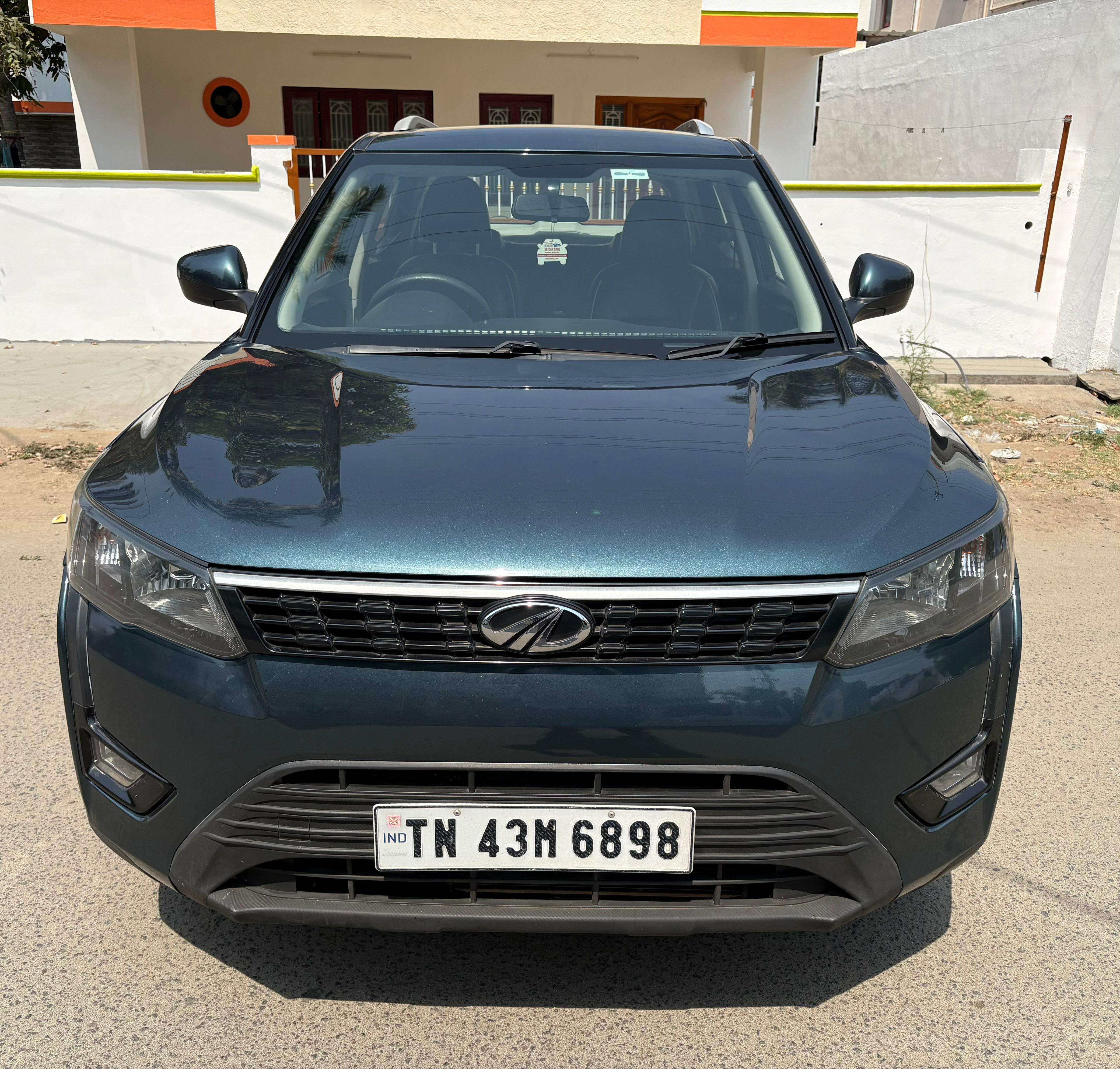 Mahindra XUV300
