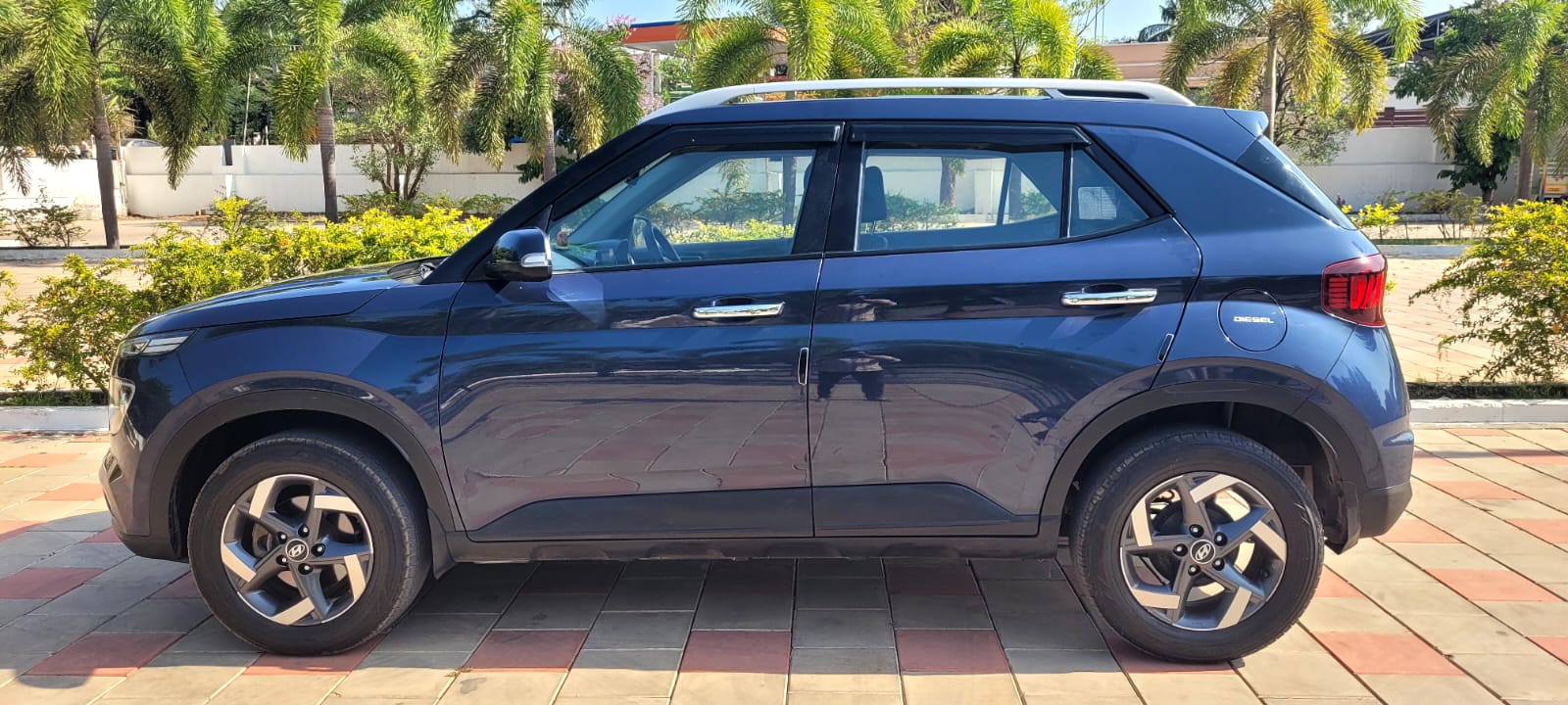 Hyundai Venue - Image 7