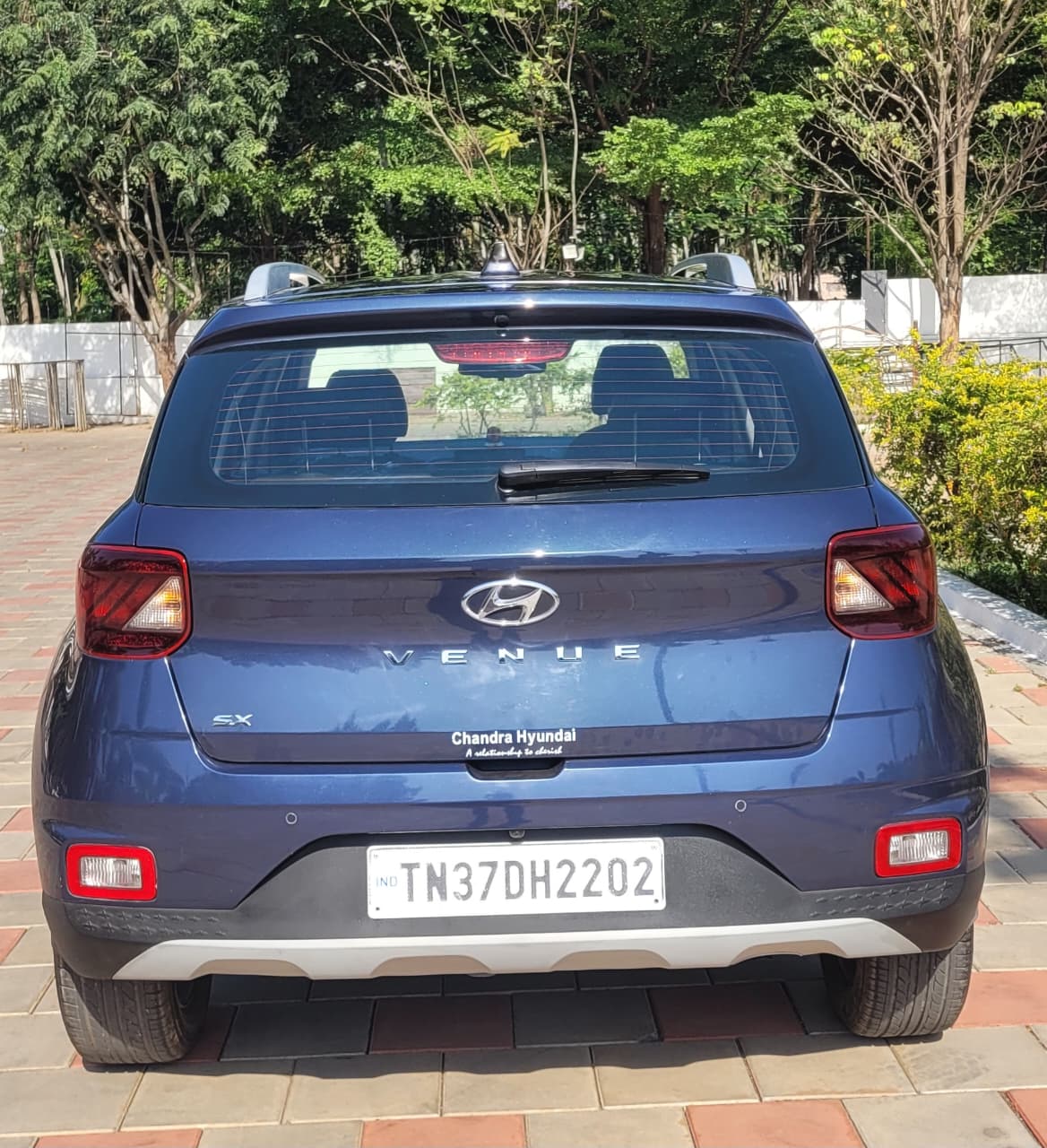 Hyundai Venue - Image 2