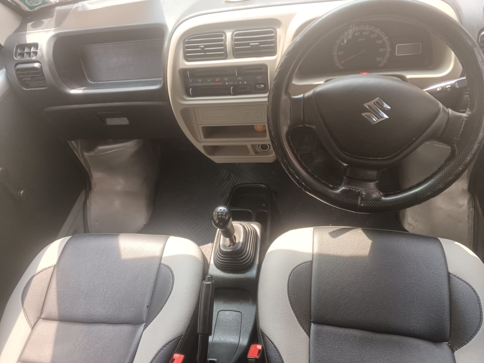 Maruti Suzuki Eeco - Image 6