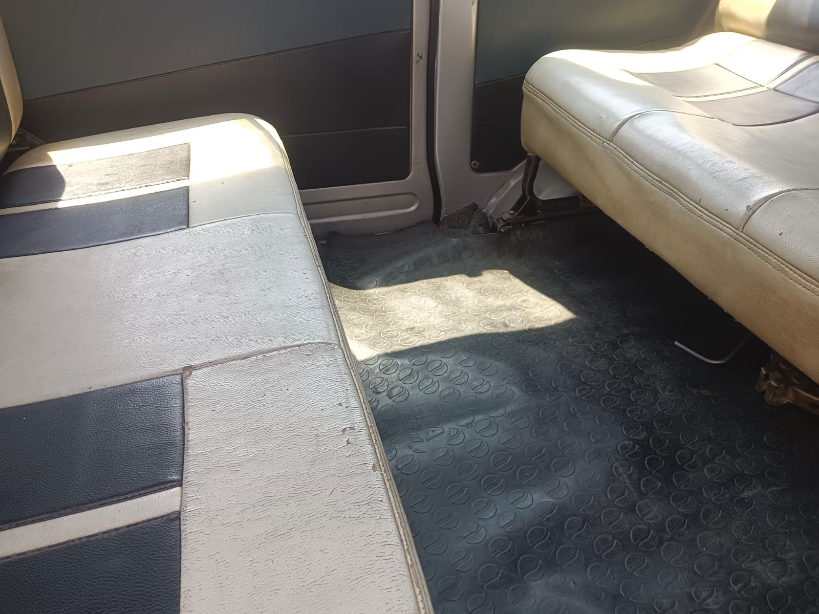 Maruti Suzuki Omni - Image 6