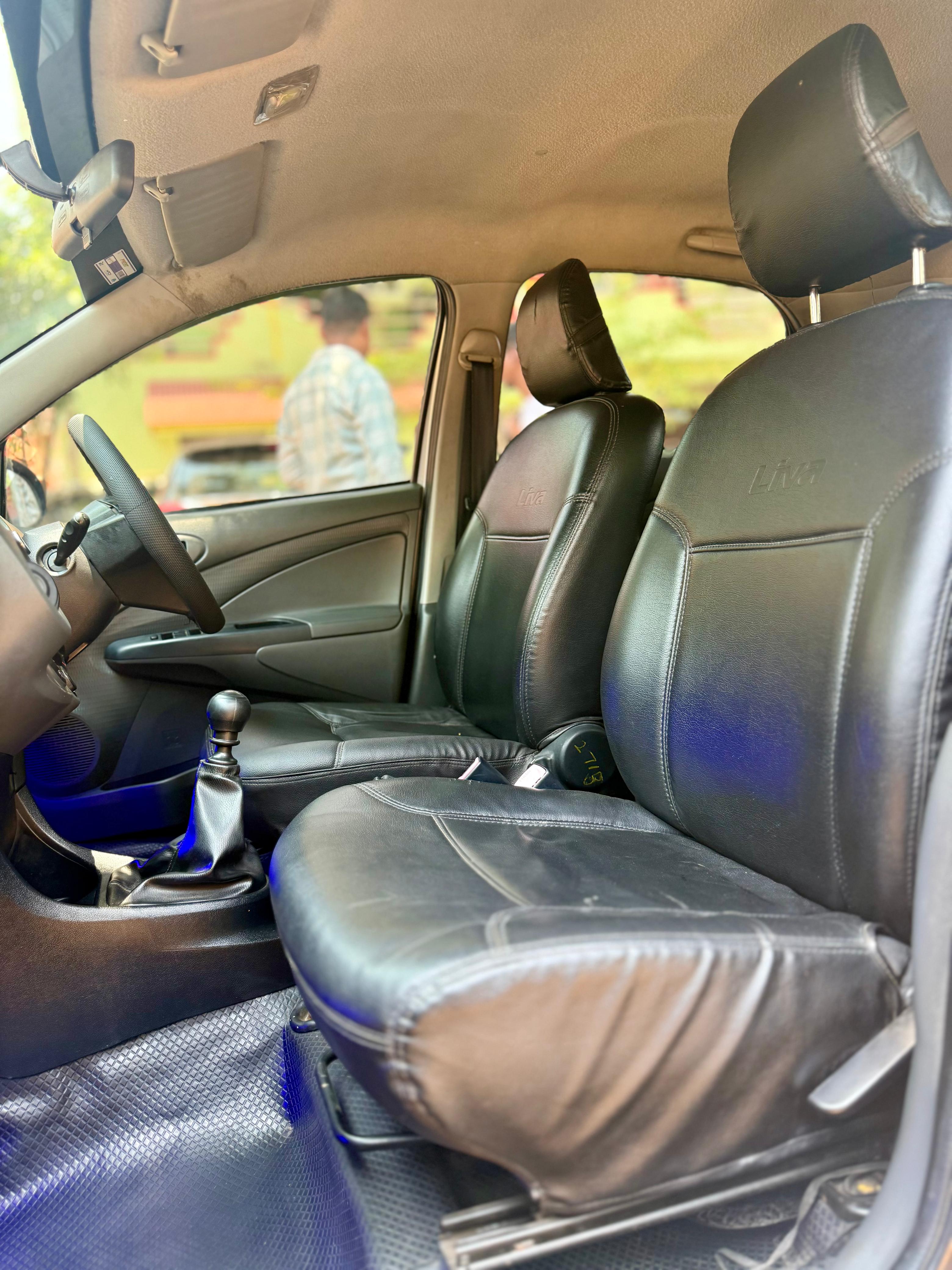 Toyota Etios Liva - Image 4