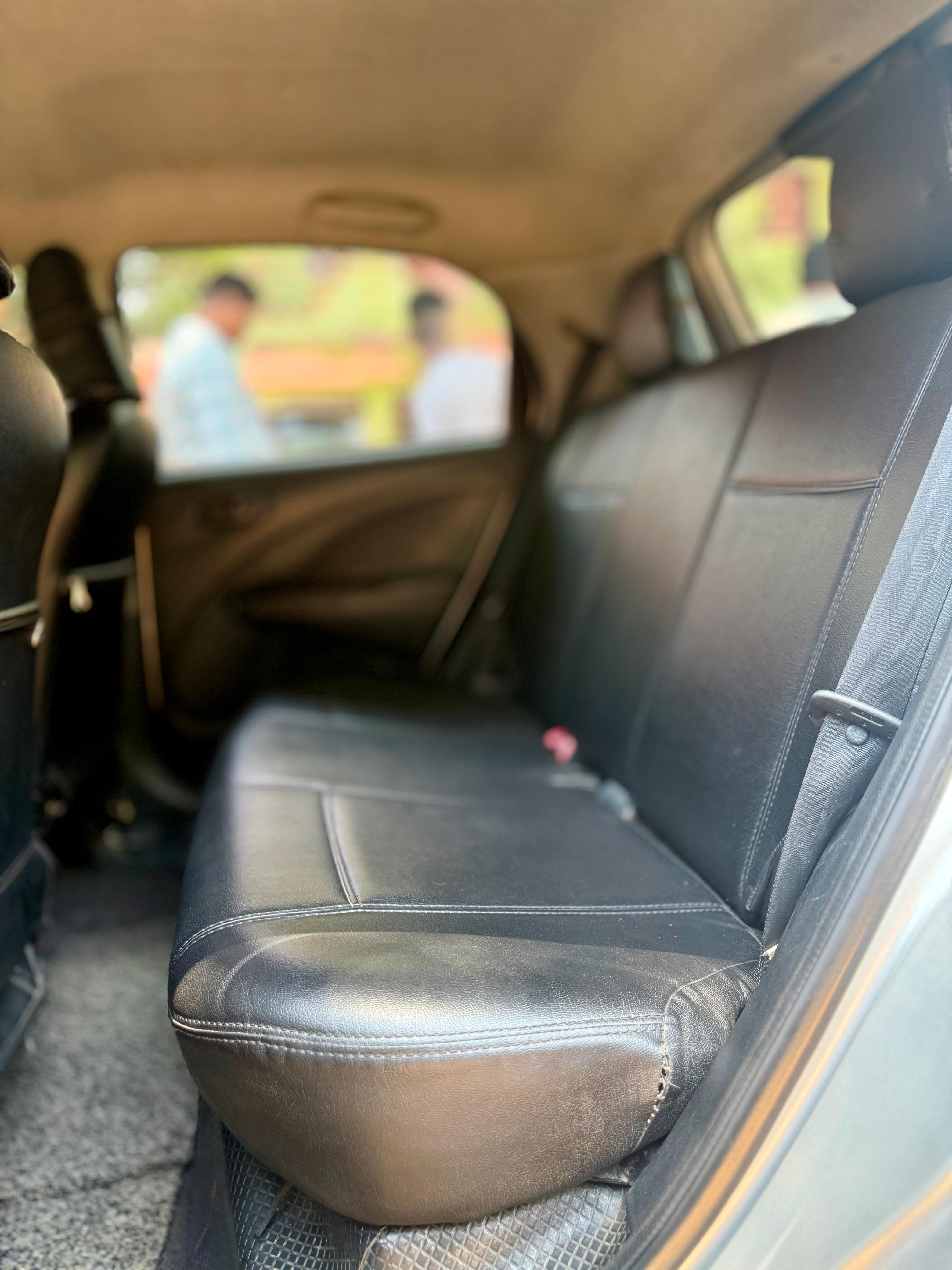 Toyota Etios Liva - Image 5