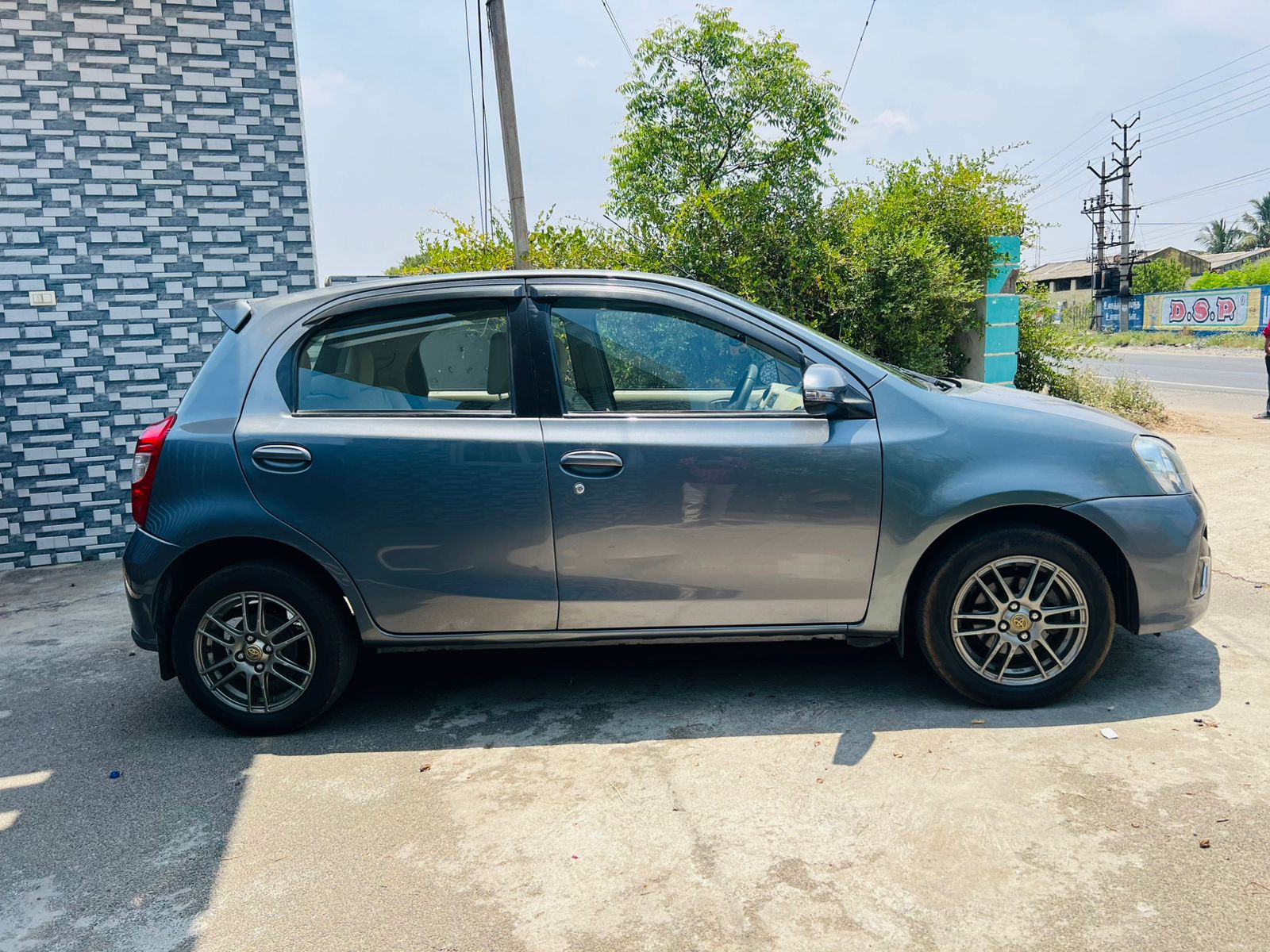 Toyota Etios Liva - Image 5