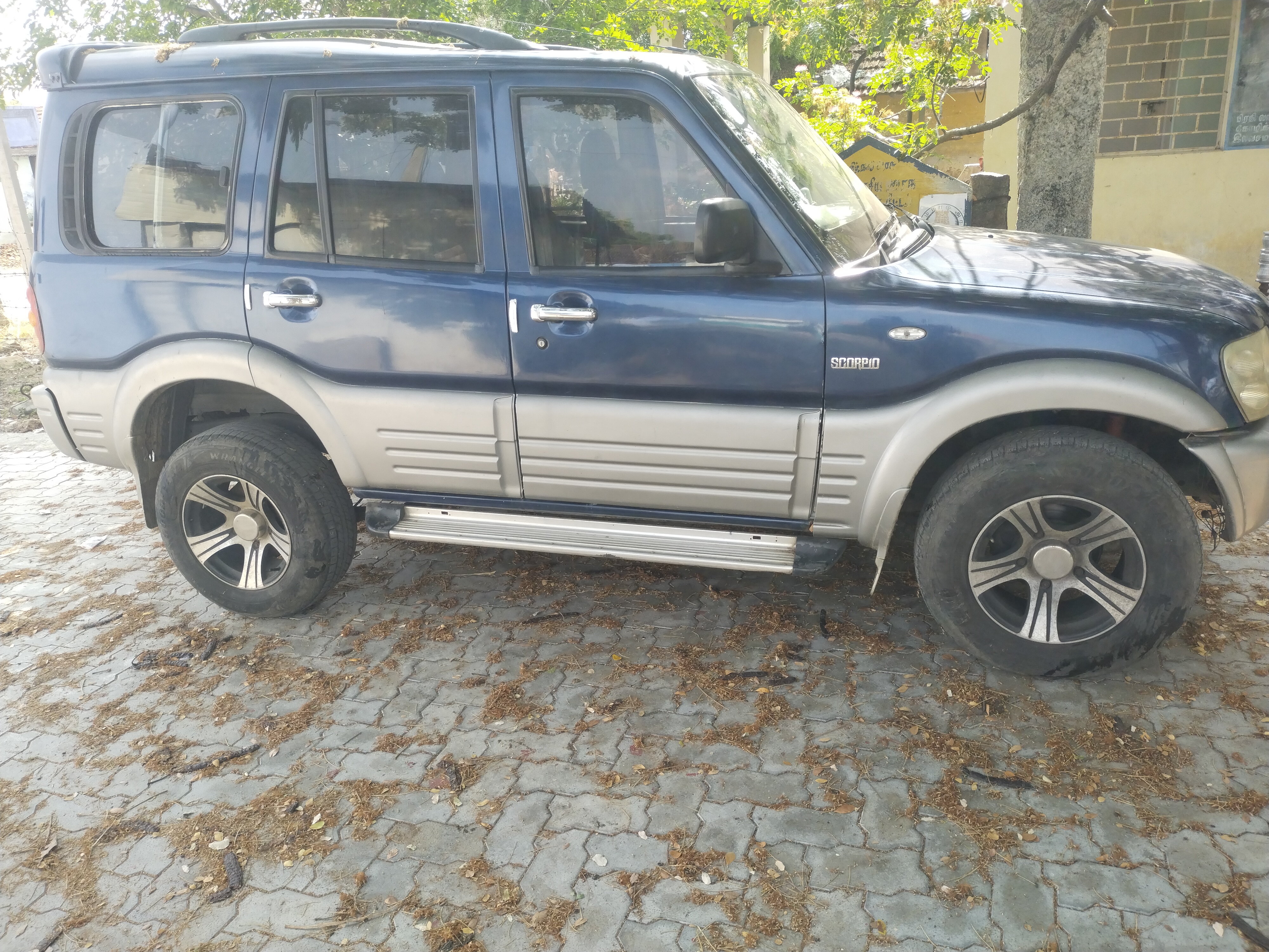 Mahindra Scorpio - Image 2