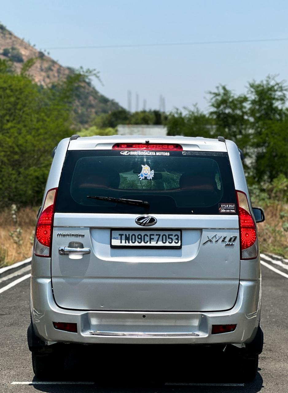 Mahindra Xylo - Image 3