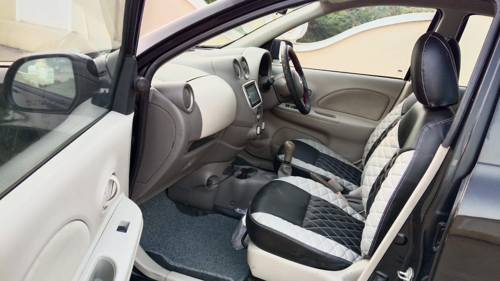 Nissan Micra - Image 9