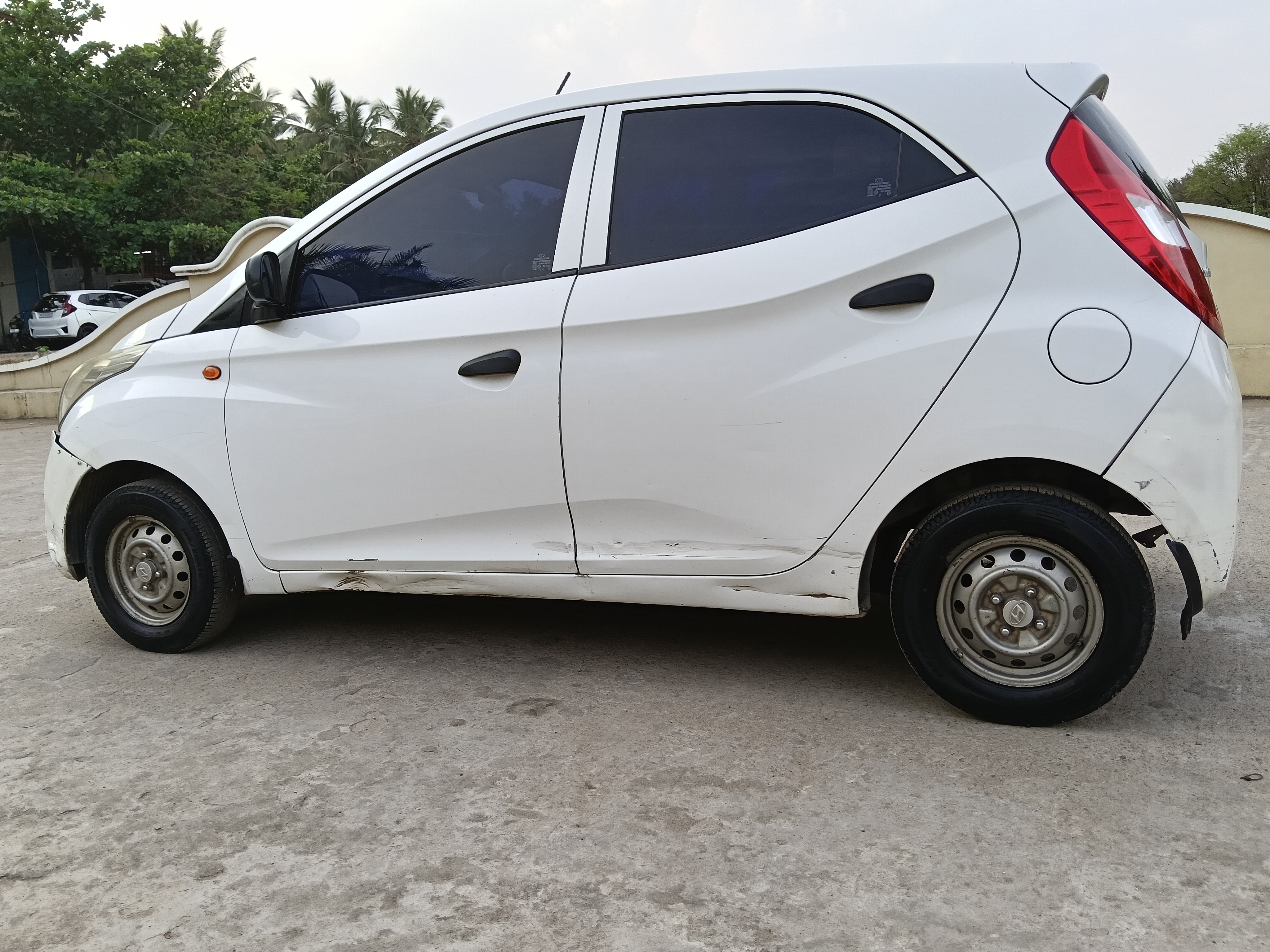 Hyundai Eon - Image 7