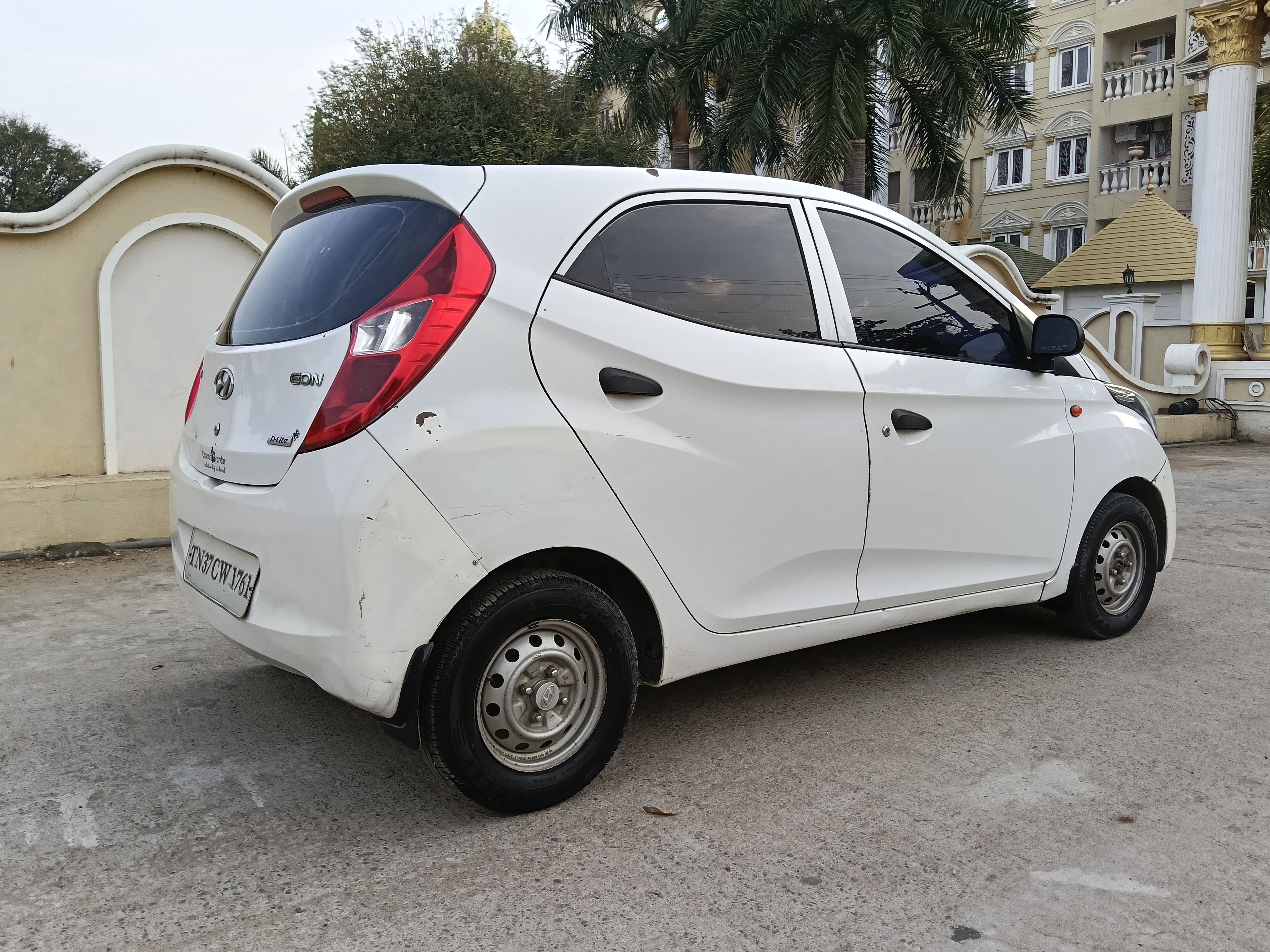 Hyundai Eon - Image 4