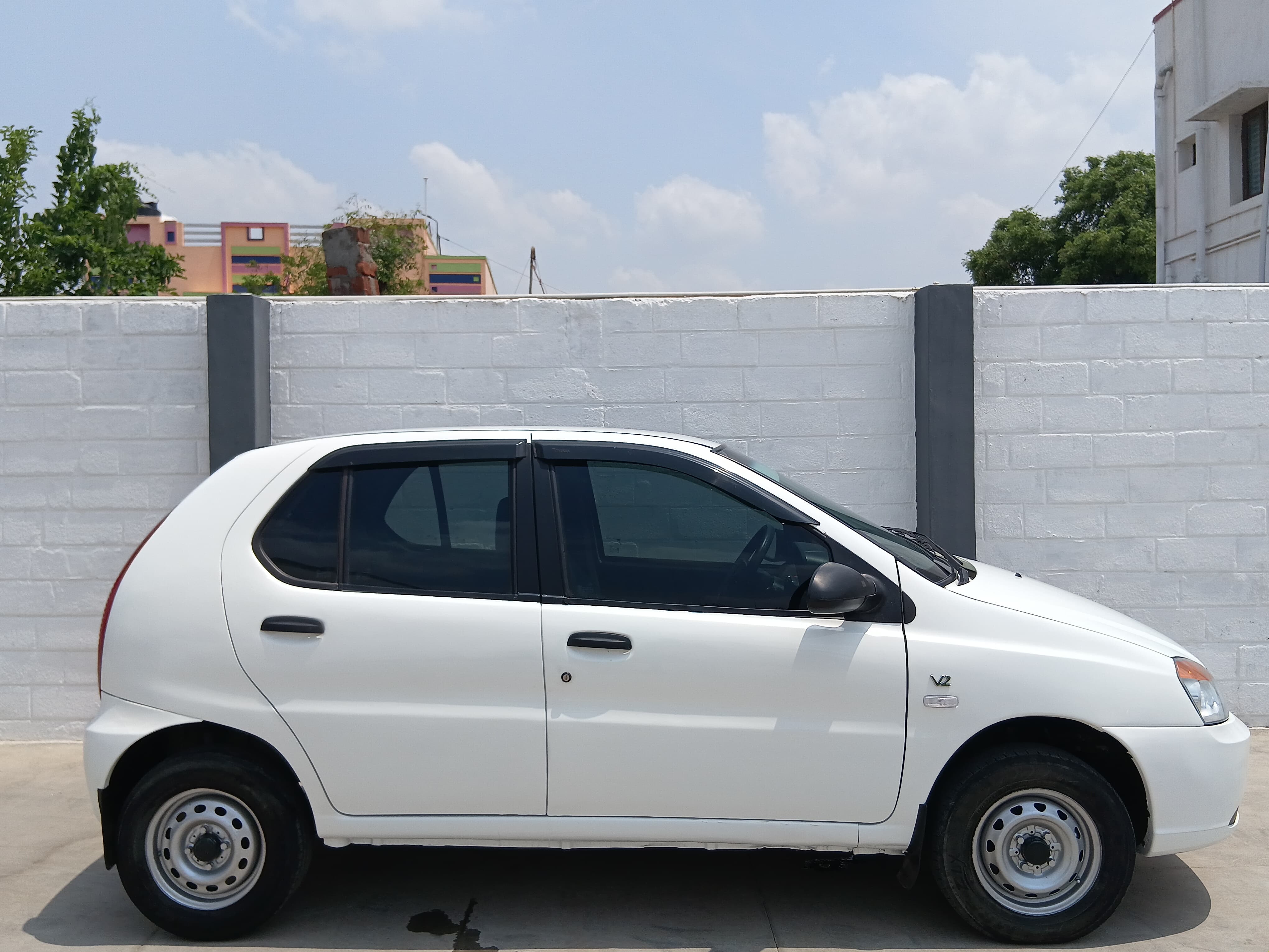 Tata Indica V2 - Image 3