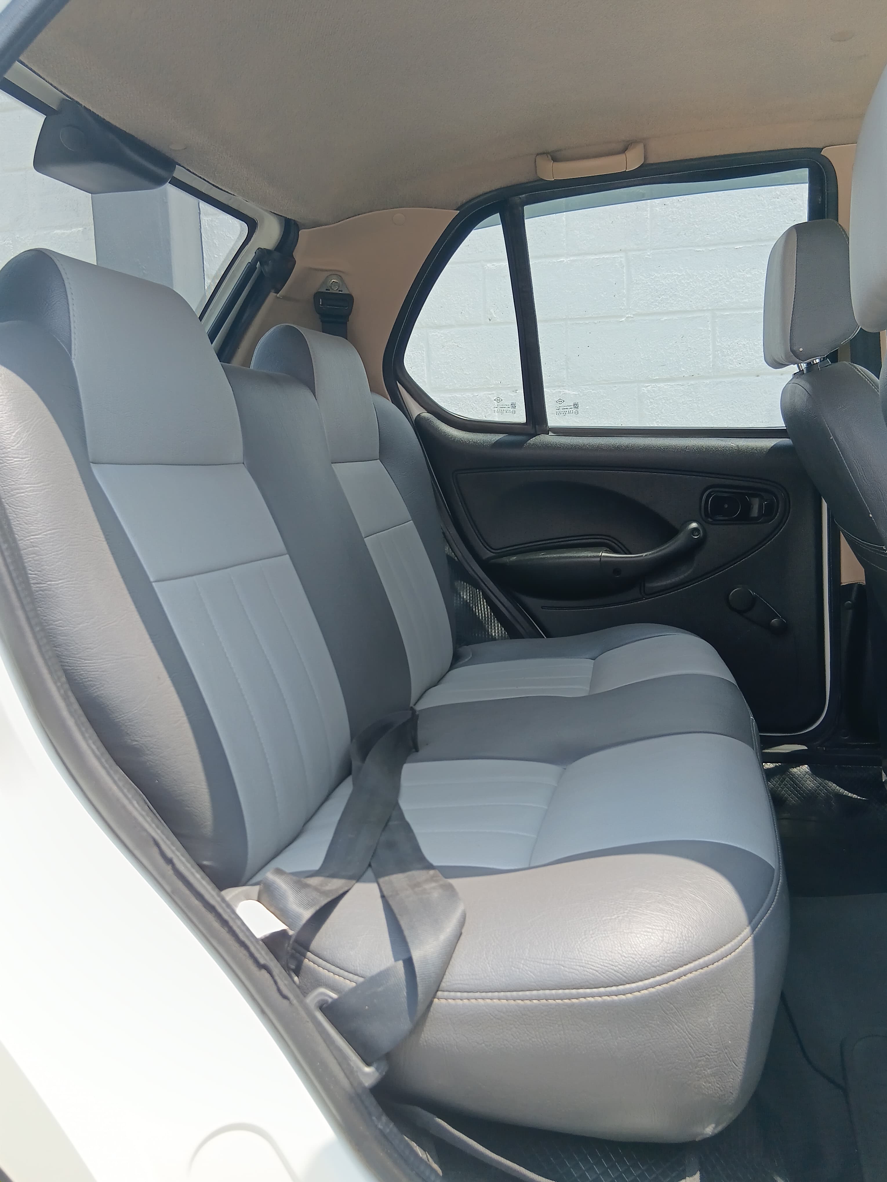 Tata Indica V2 - Image 5