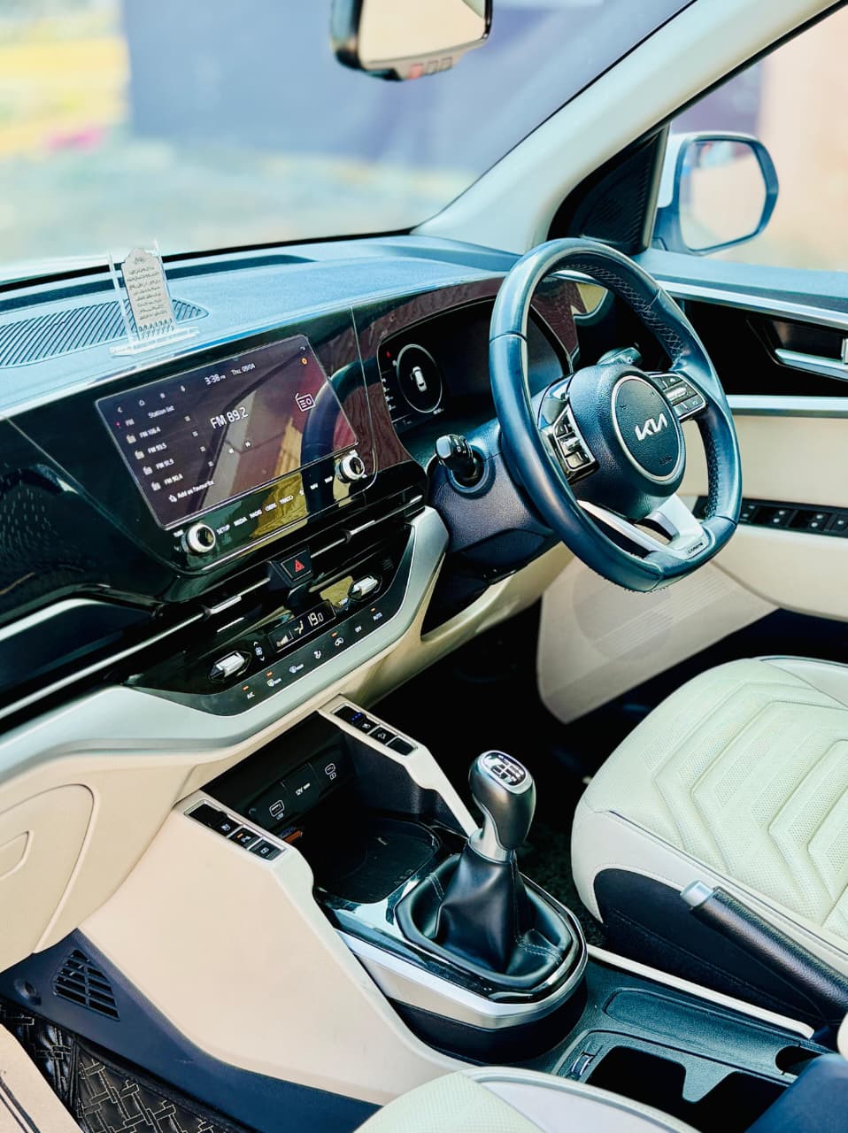 Kia carens - Image 4