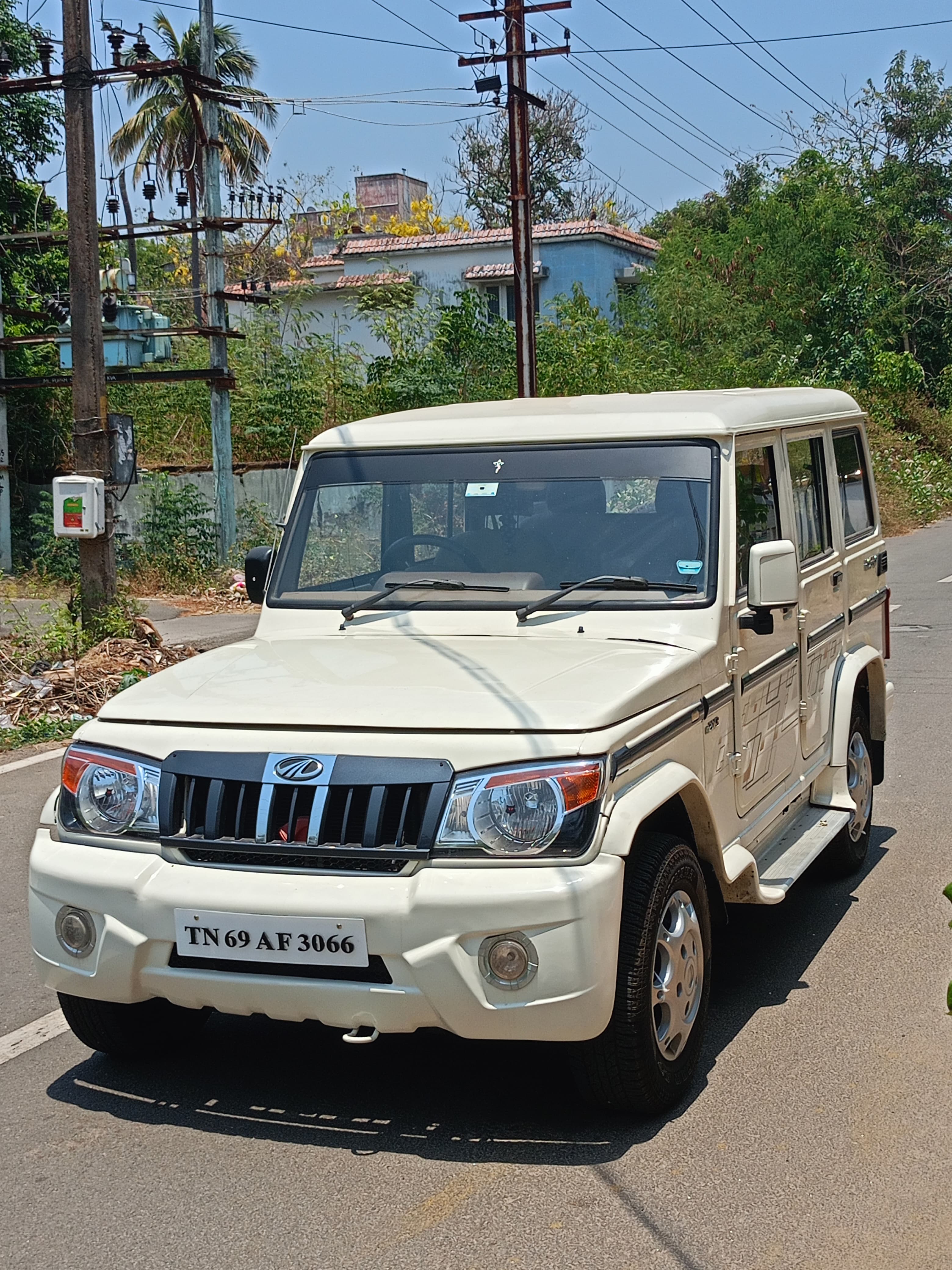 Mahindra Bolero - Image 2