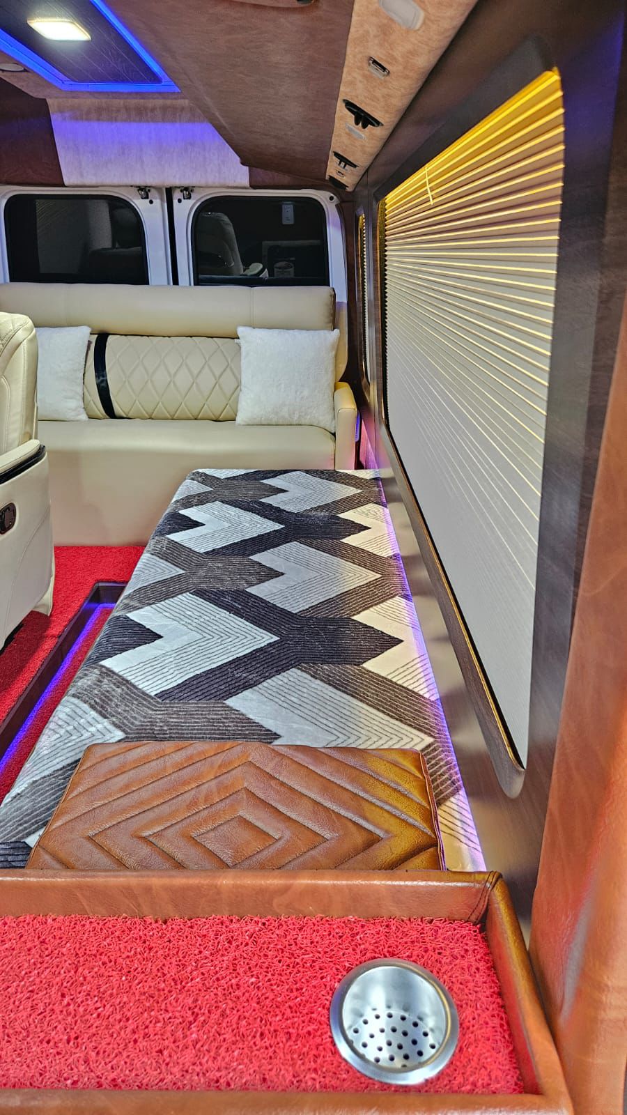 Force Urbania - Image 8