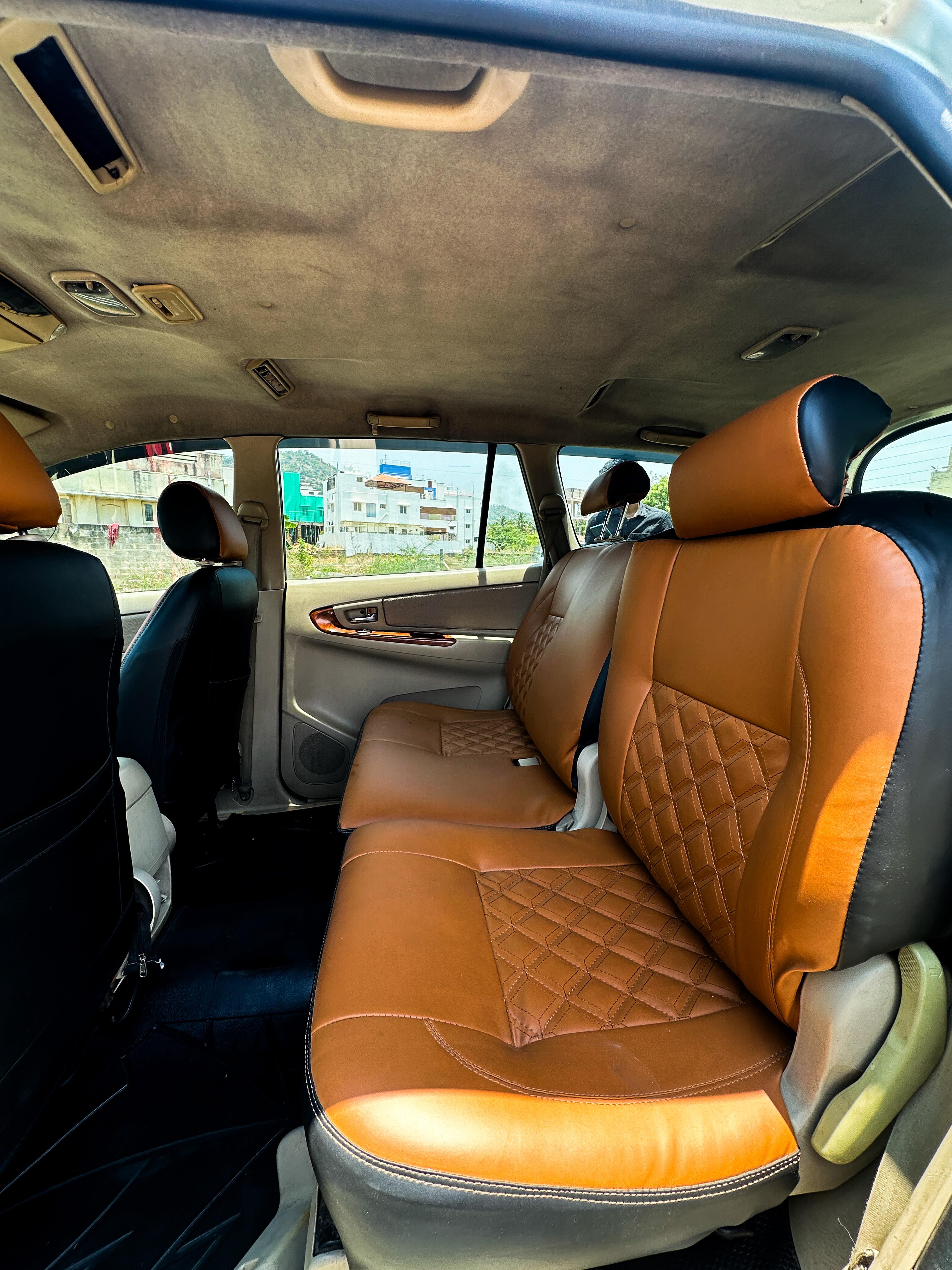 Toyota Innova - Image 5