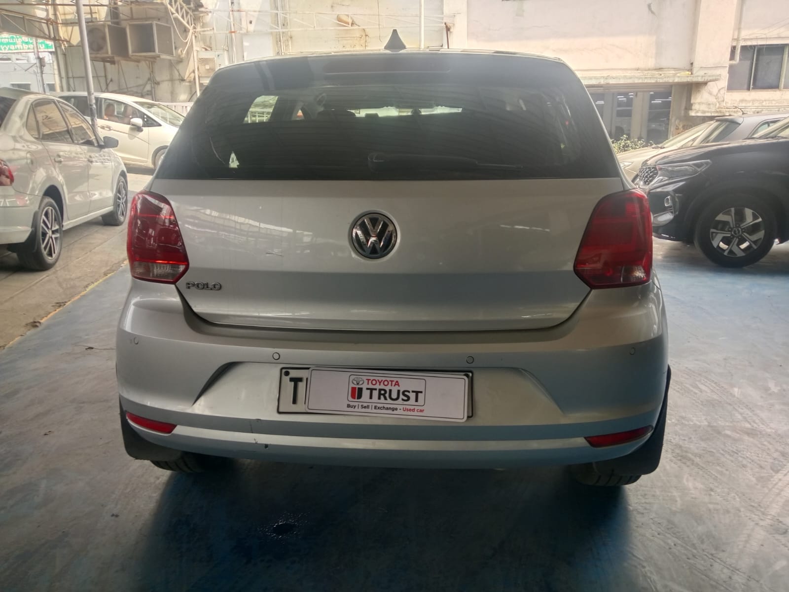 Volkswagen Polo - Image 10