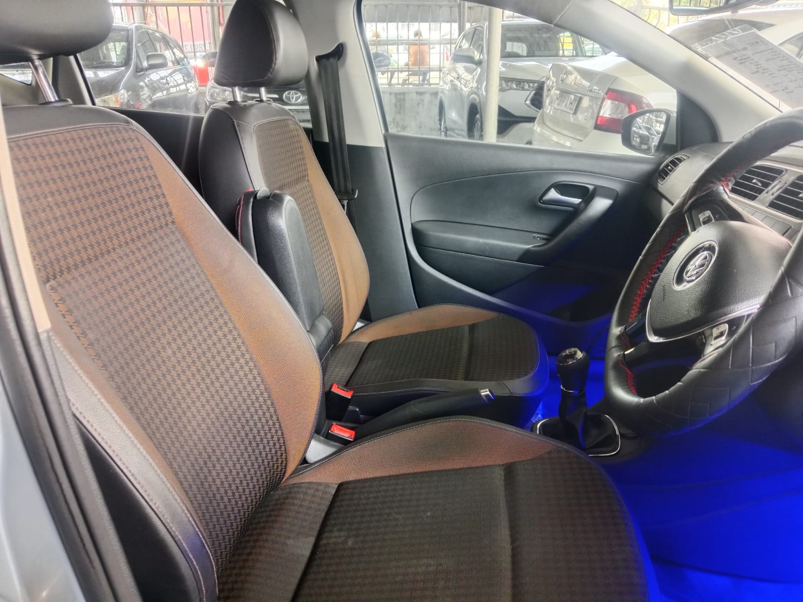 Volkswagen Polo - Image 6