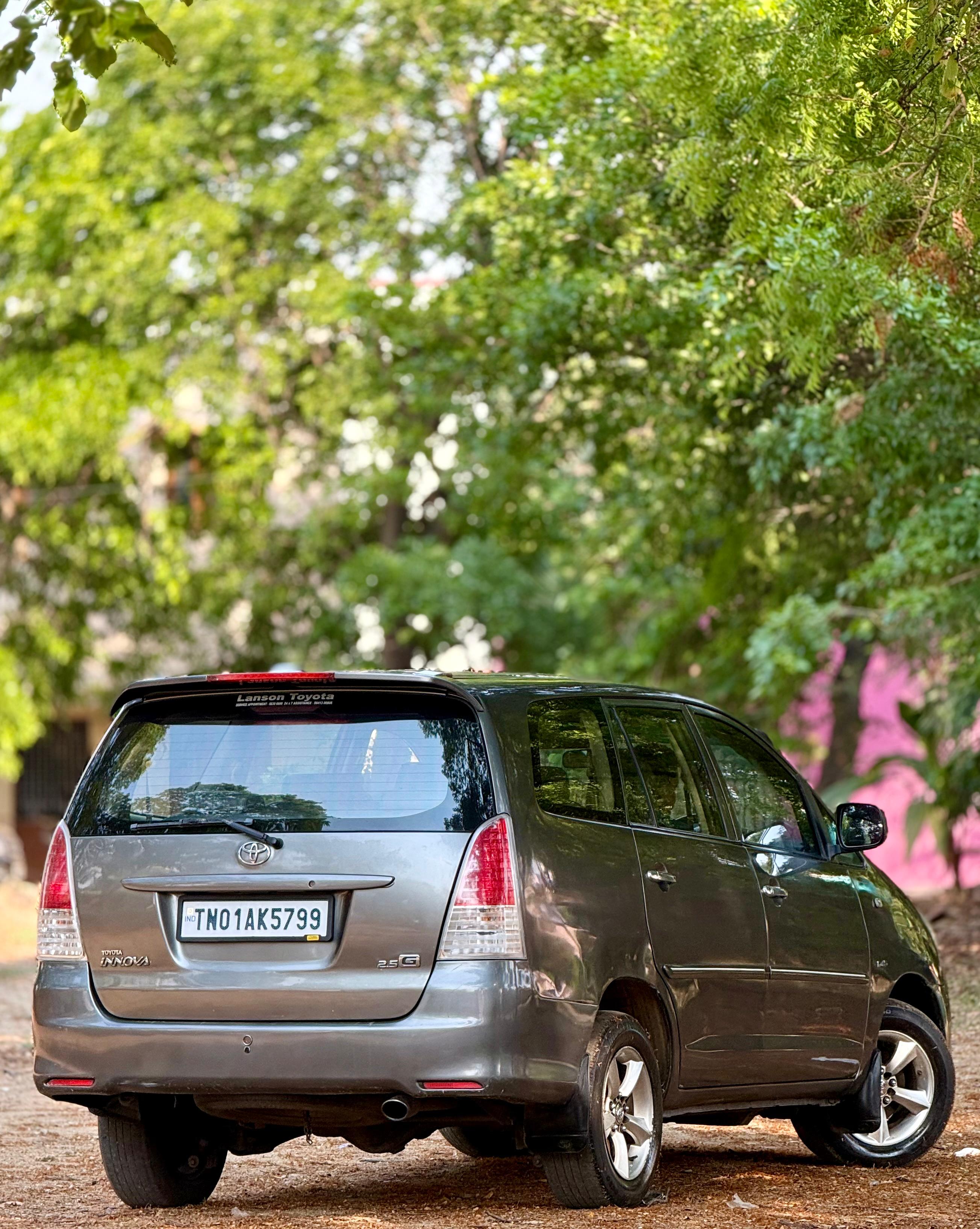 Toyota Innova - Image 10