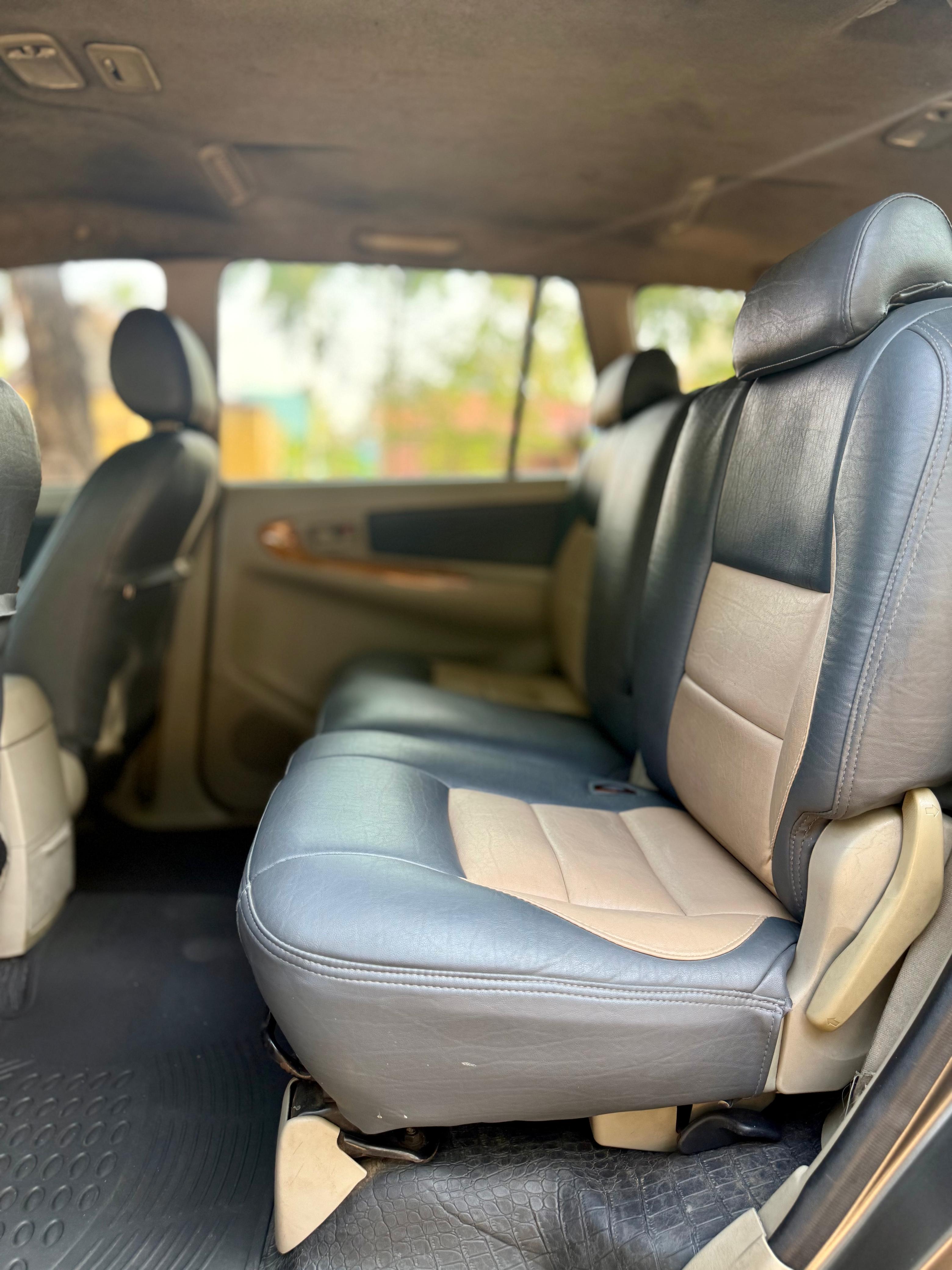 Toyota Innova - Image 4