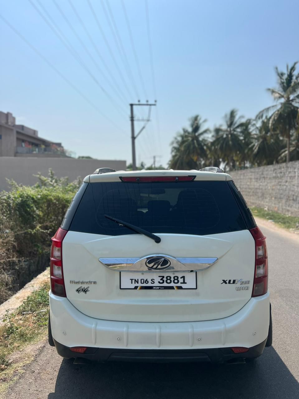 Mahindra XUV500 - Image 2