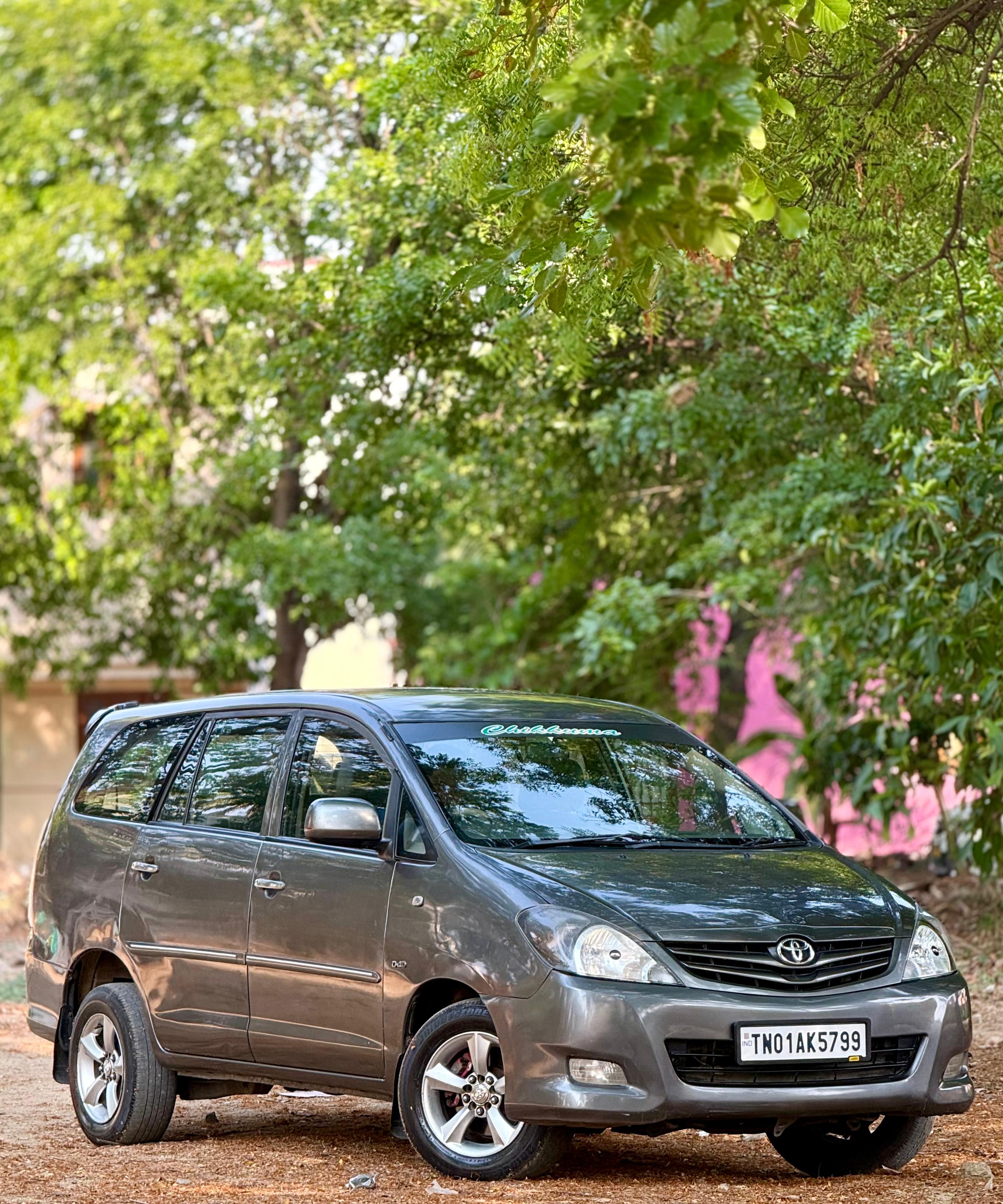 Toyota Innova - Image 6