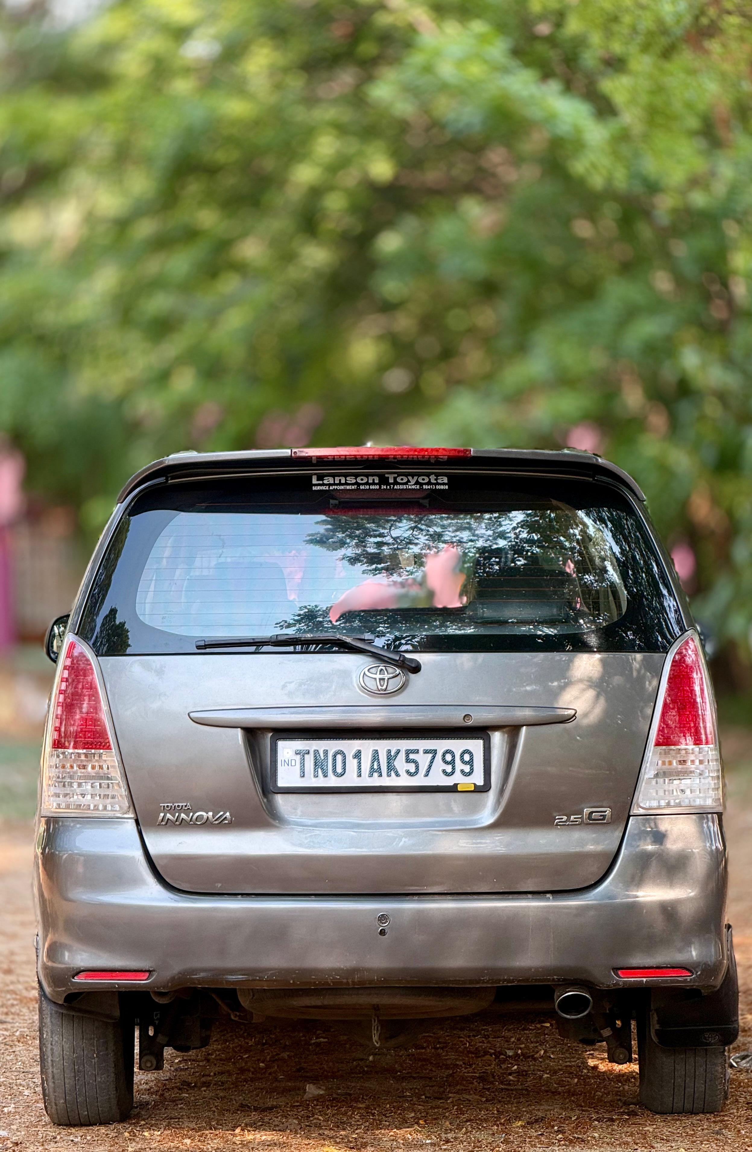 Toyota Innova - Image 5