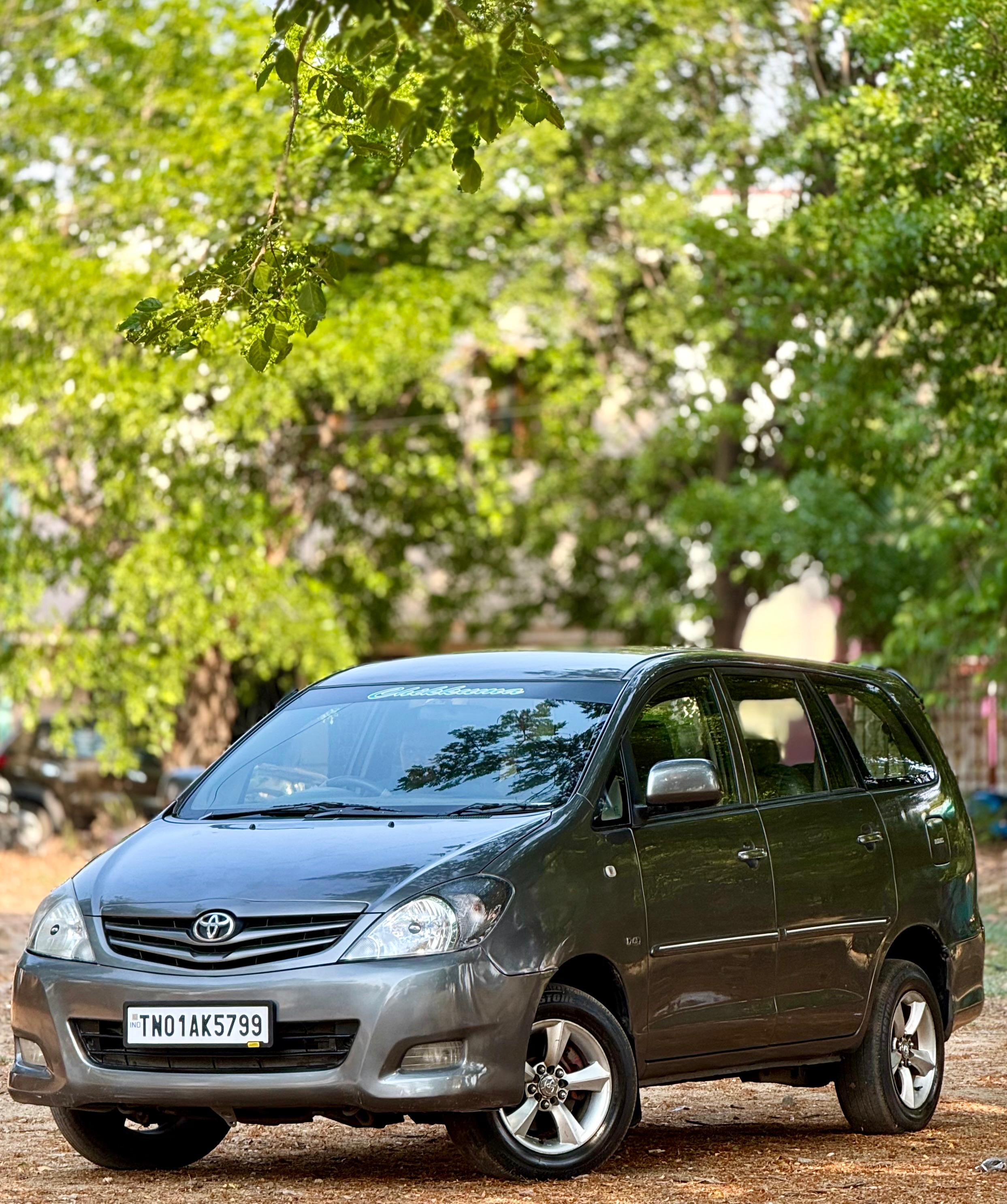 Toyota Innova - Image 4
