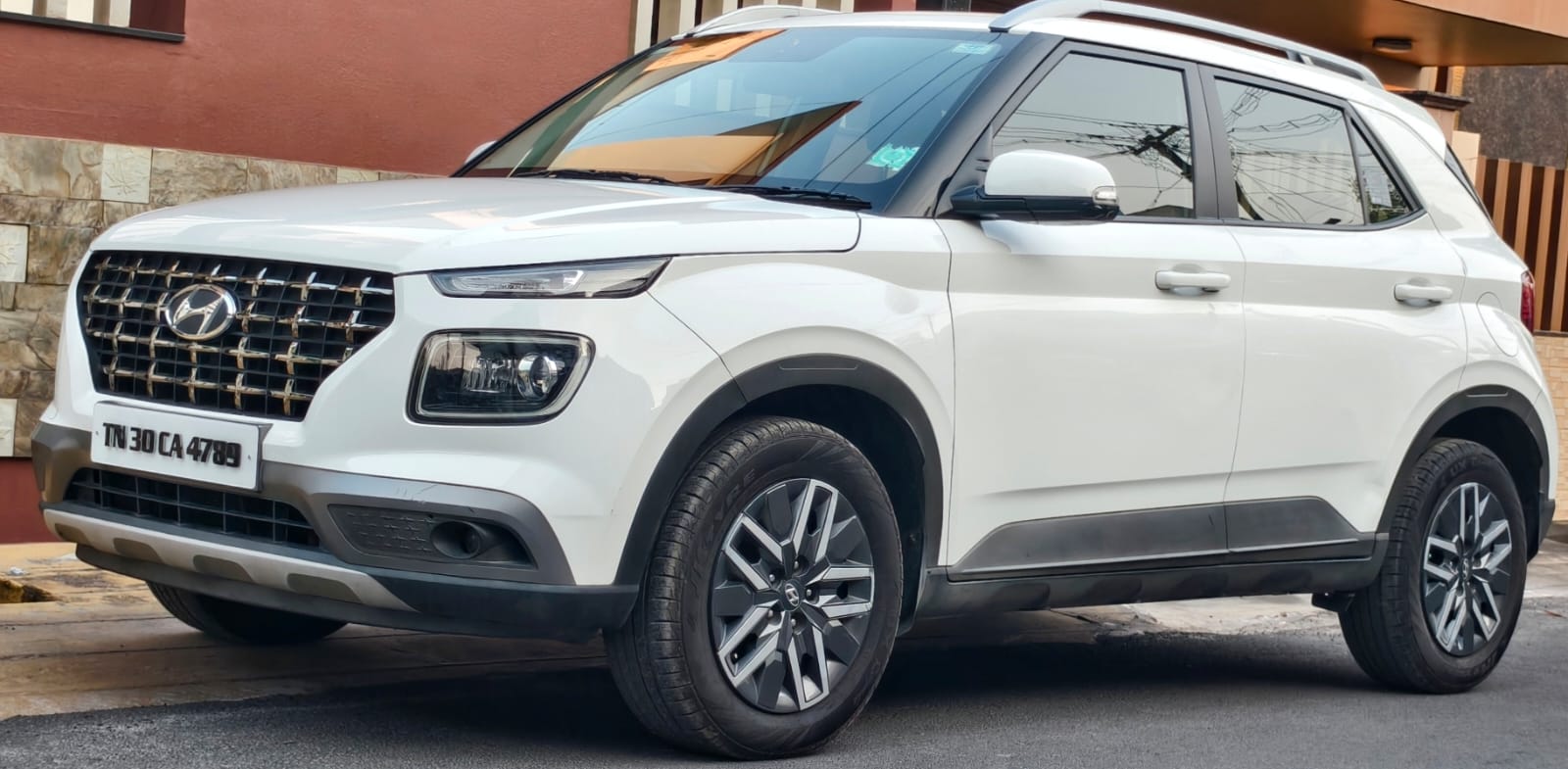 Hyundai Venue - Image 9