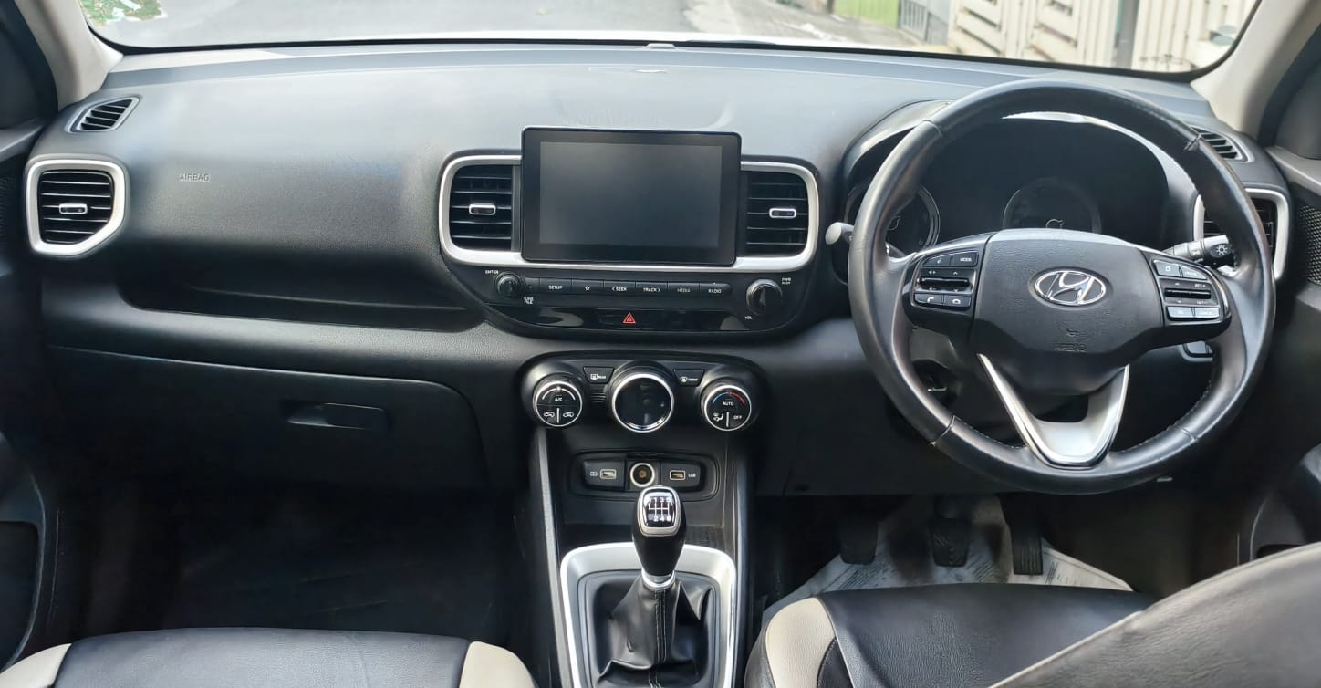 Hyundai Venue - Image 3