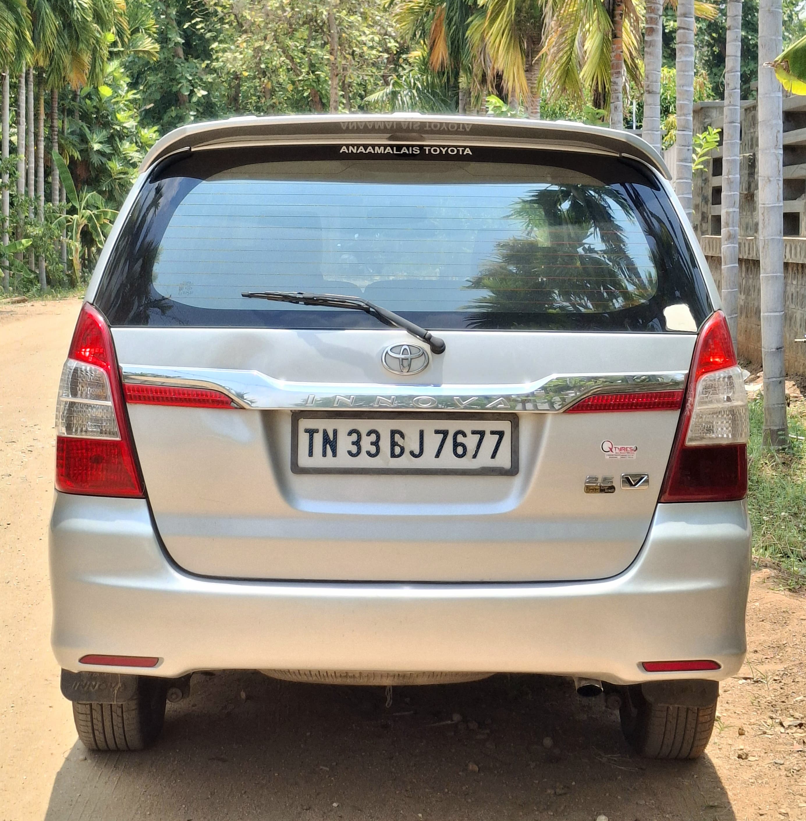 Toyota Innova - Image 2