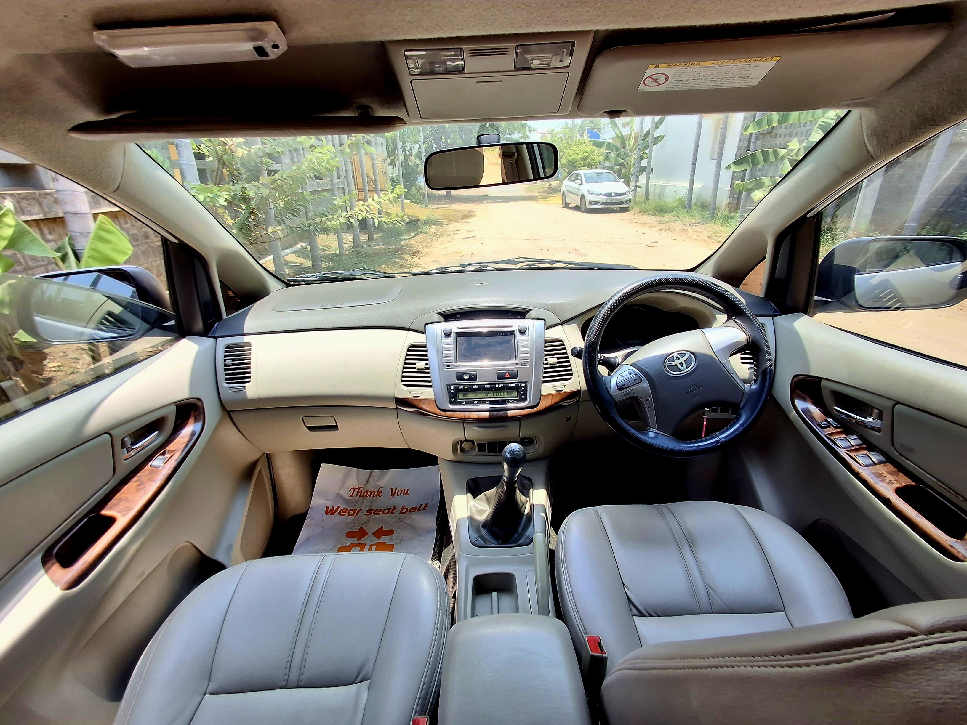 Toyota Innova - Image 6