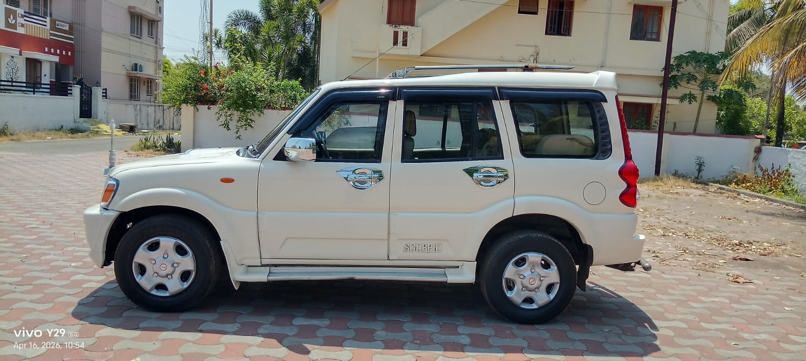 Mahindra Scorpio - Image 3