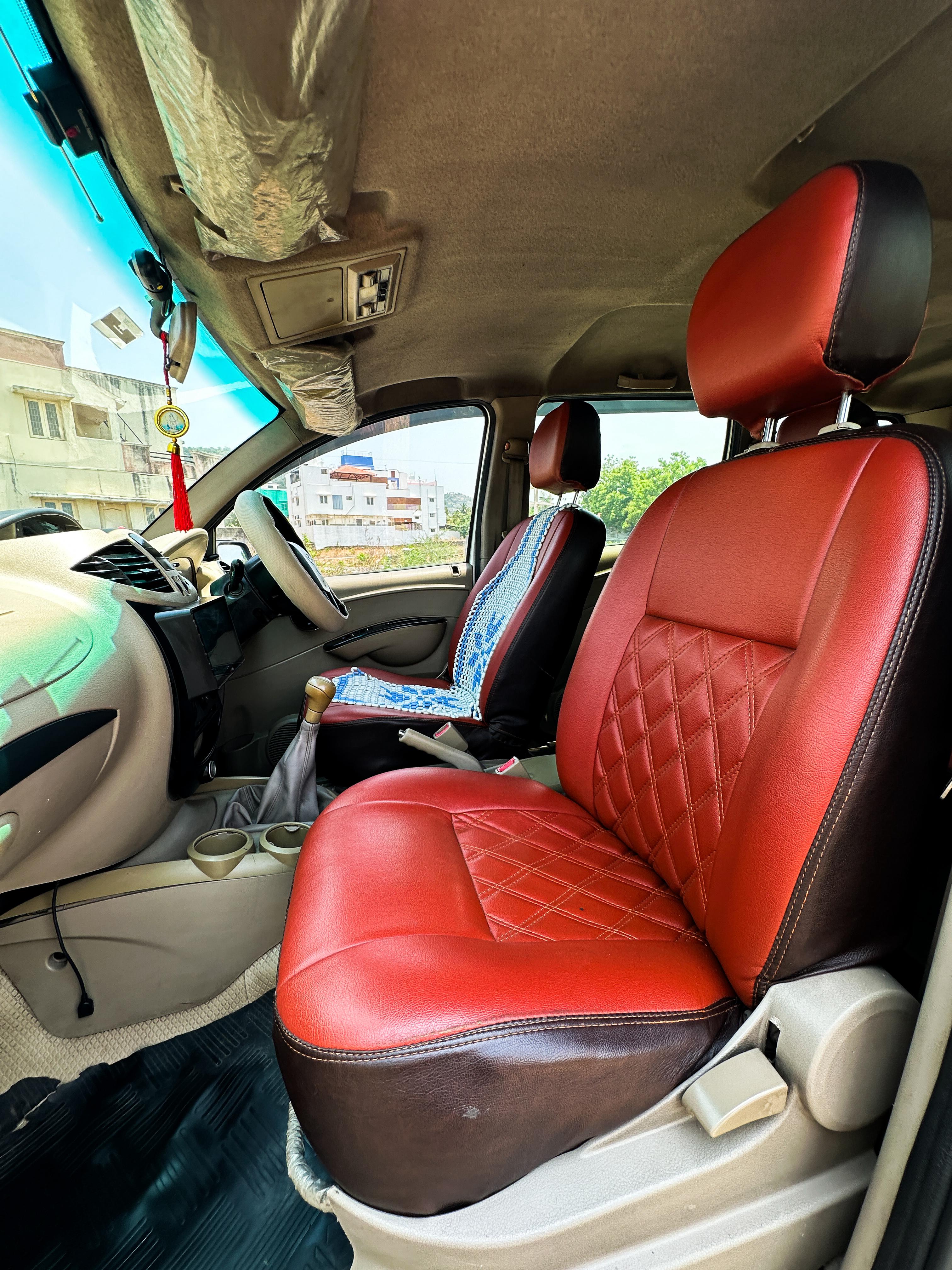 Mahindra Xylo - Image 3