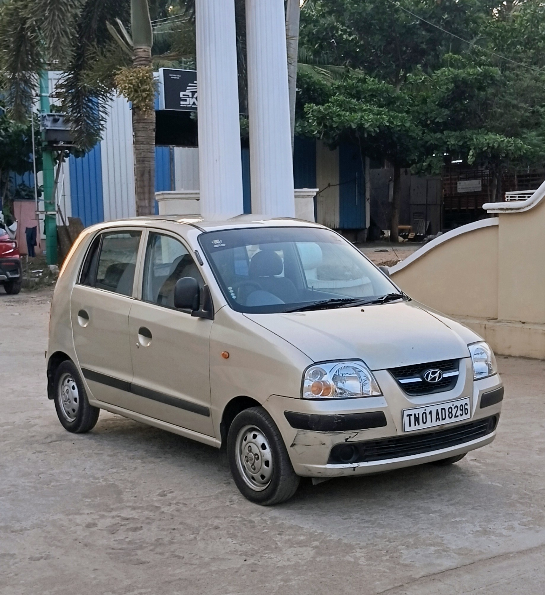 Hyundai Santro Xing - Image 2